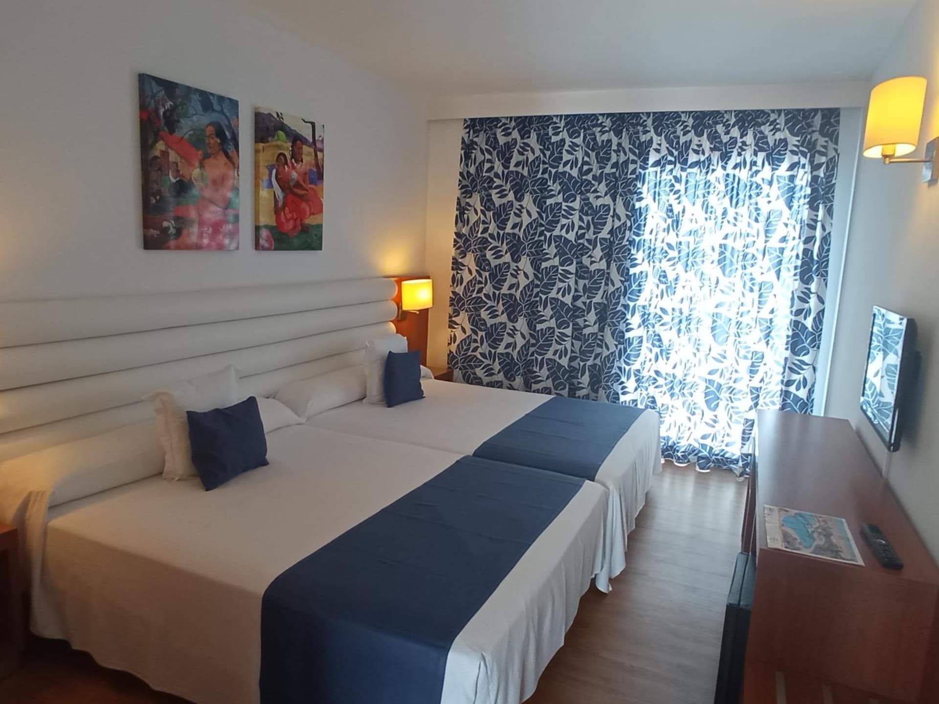 Hotel Tahití Playa & Suites 4Sup