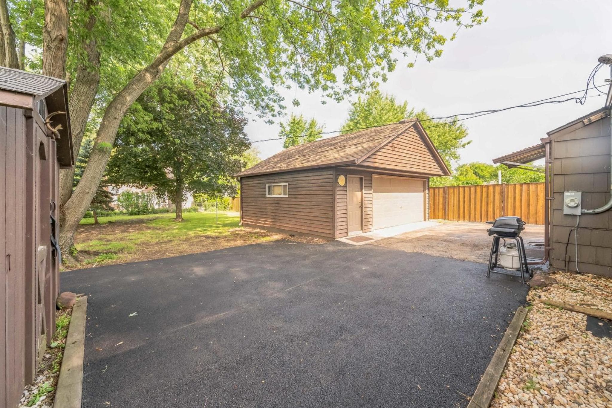 Comforting Retreat Near Woodfield Mall home