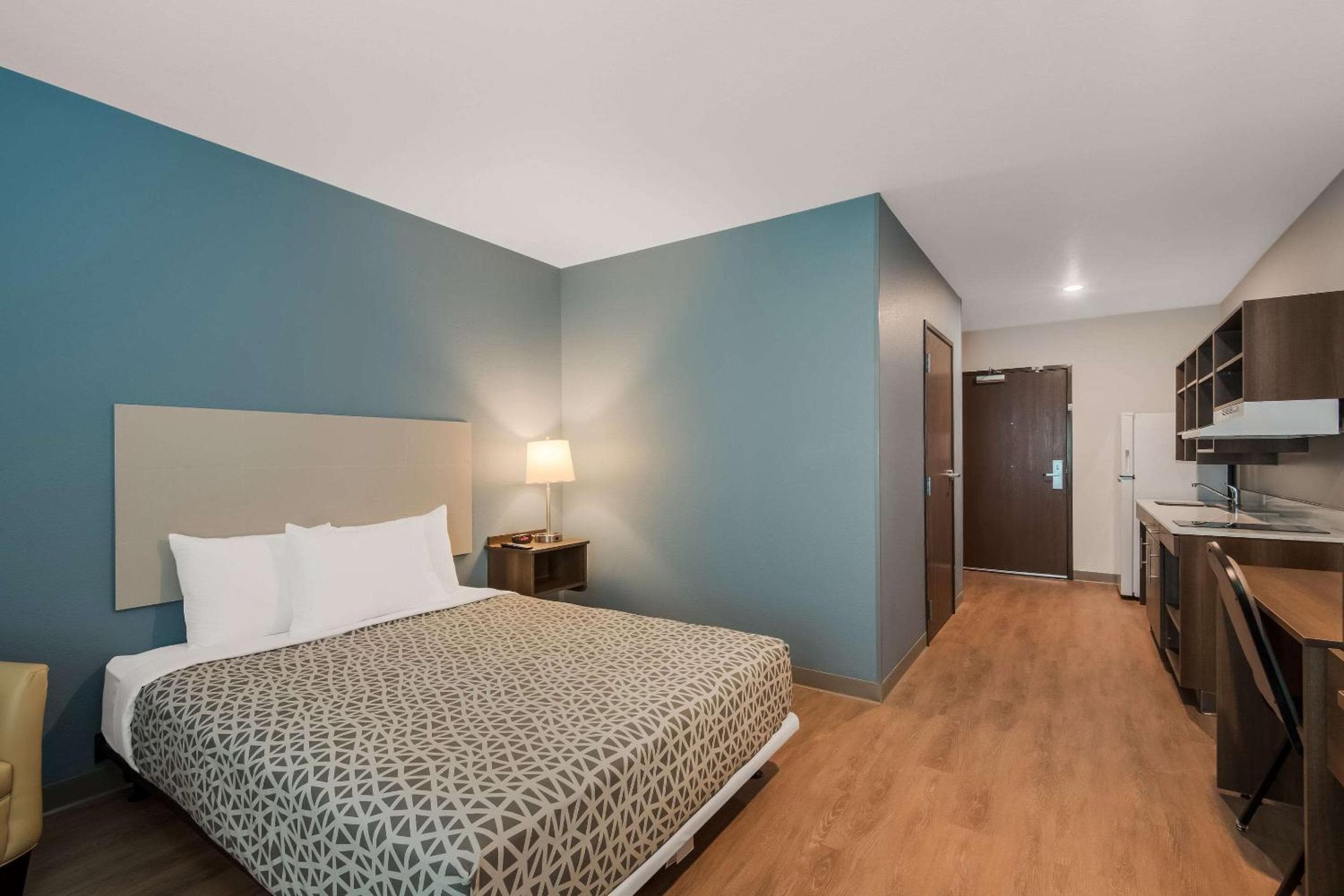 WoodSpring Suites Bellflower - Los Angeles