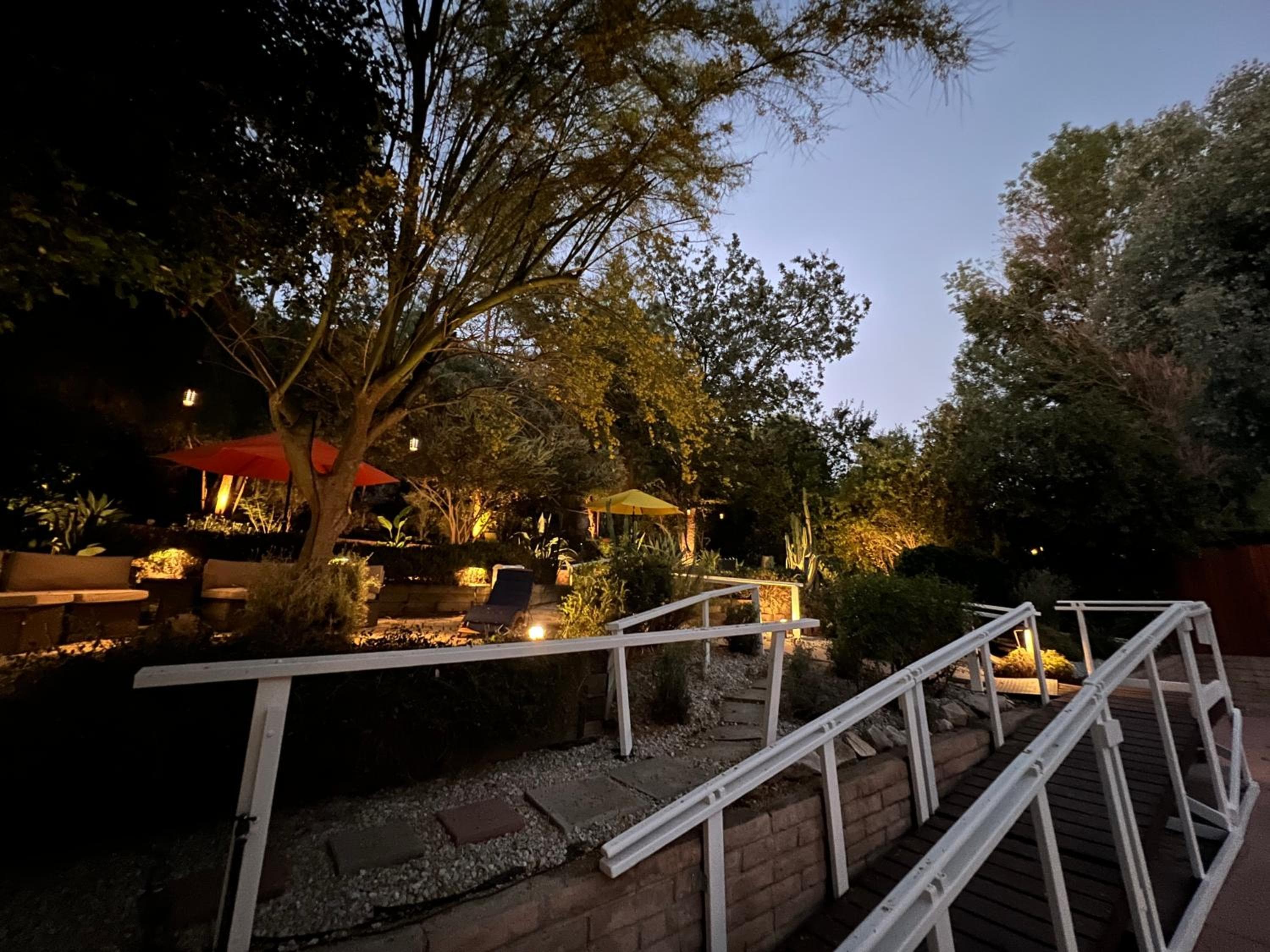 Villa La Reforma - Newly Designed 4BR HOUSE & POOL in Los Angeles by Topanga