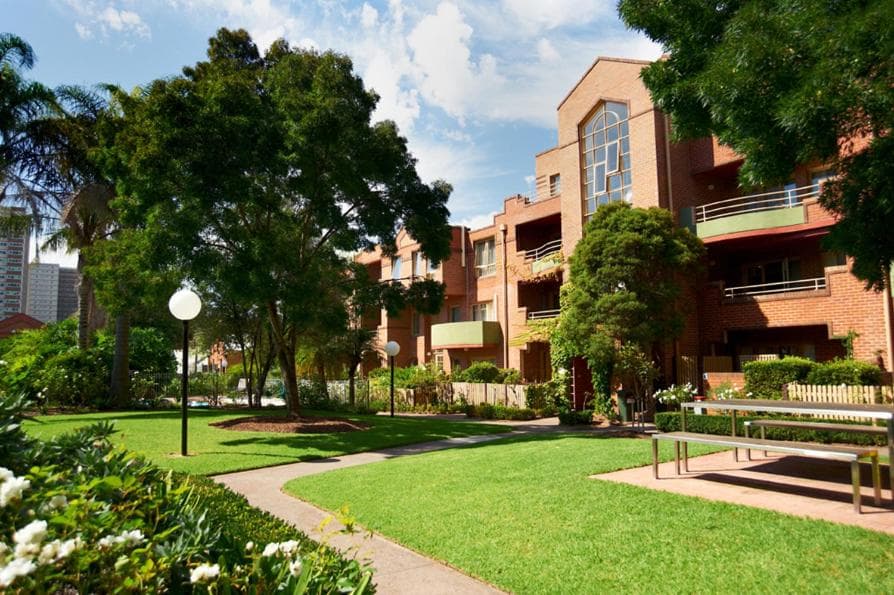 Comfort Apartments Royal Gardens