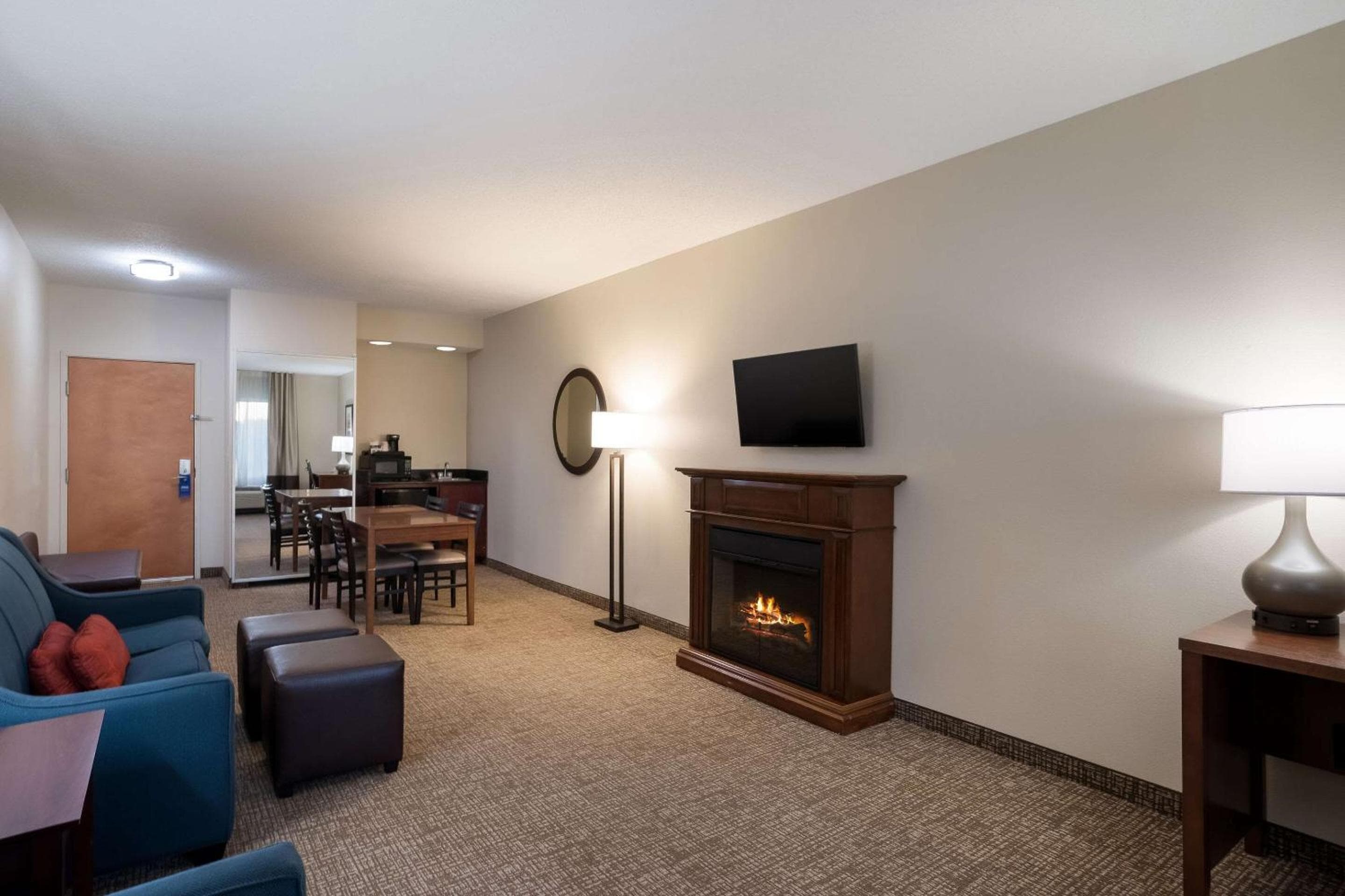 Comfort Suites Suffolk - Chesapeake
