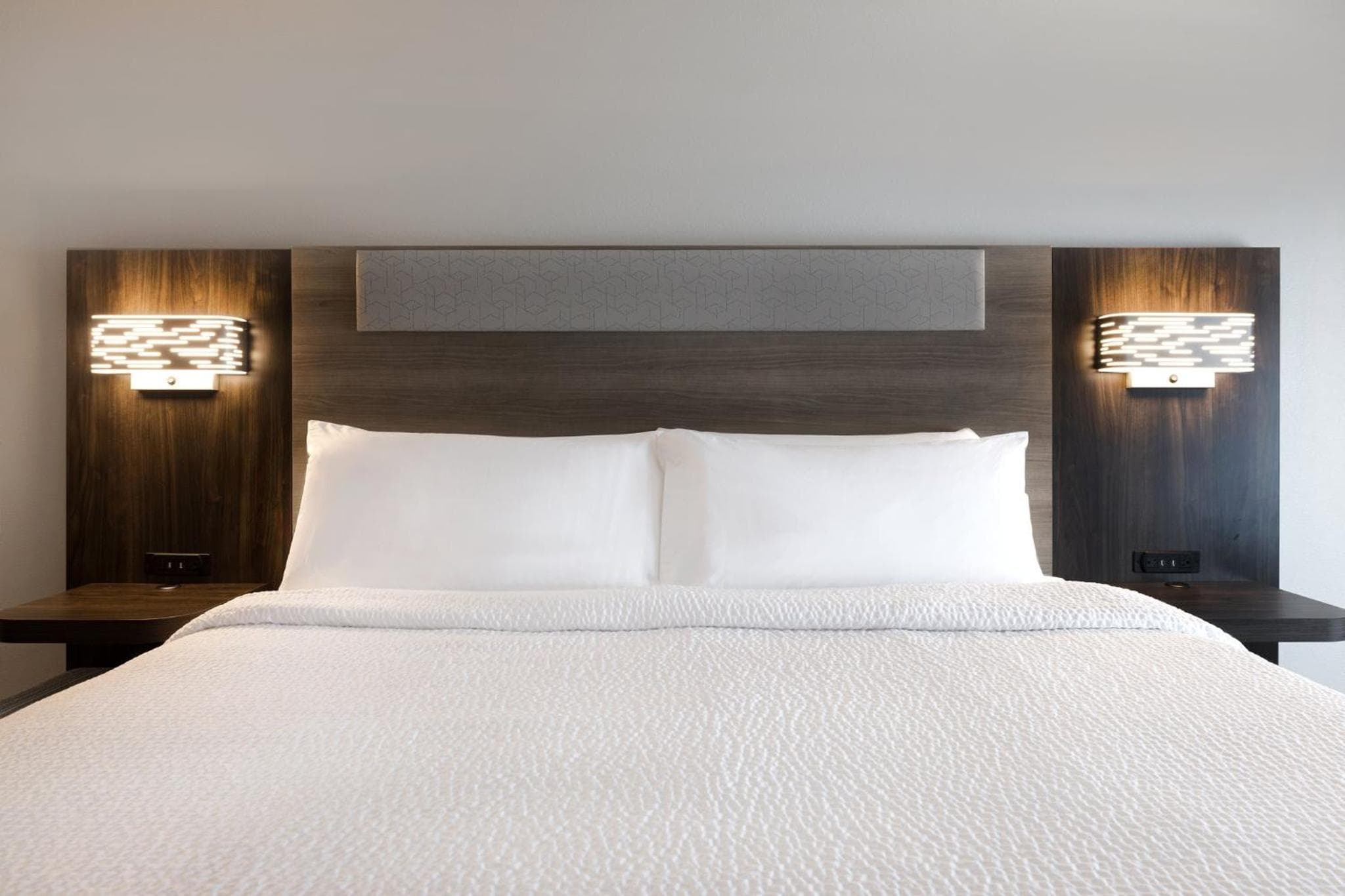 Holiday Inn Express & Suites - Kansas City KU Medical Center by IHG