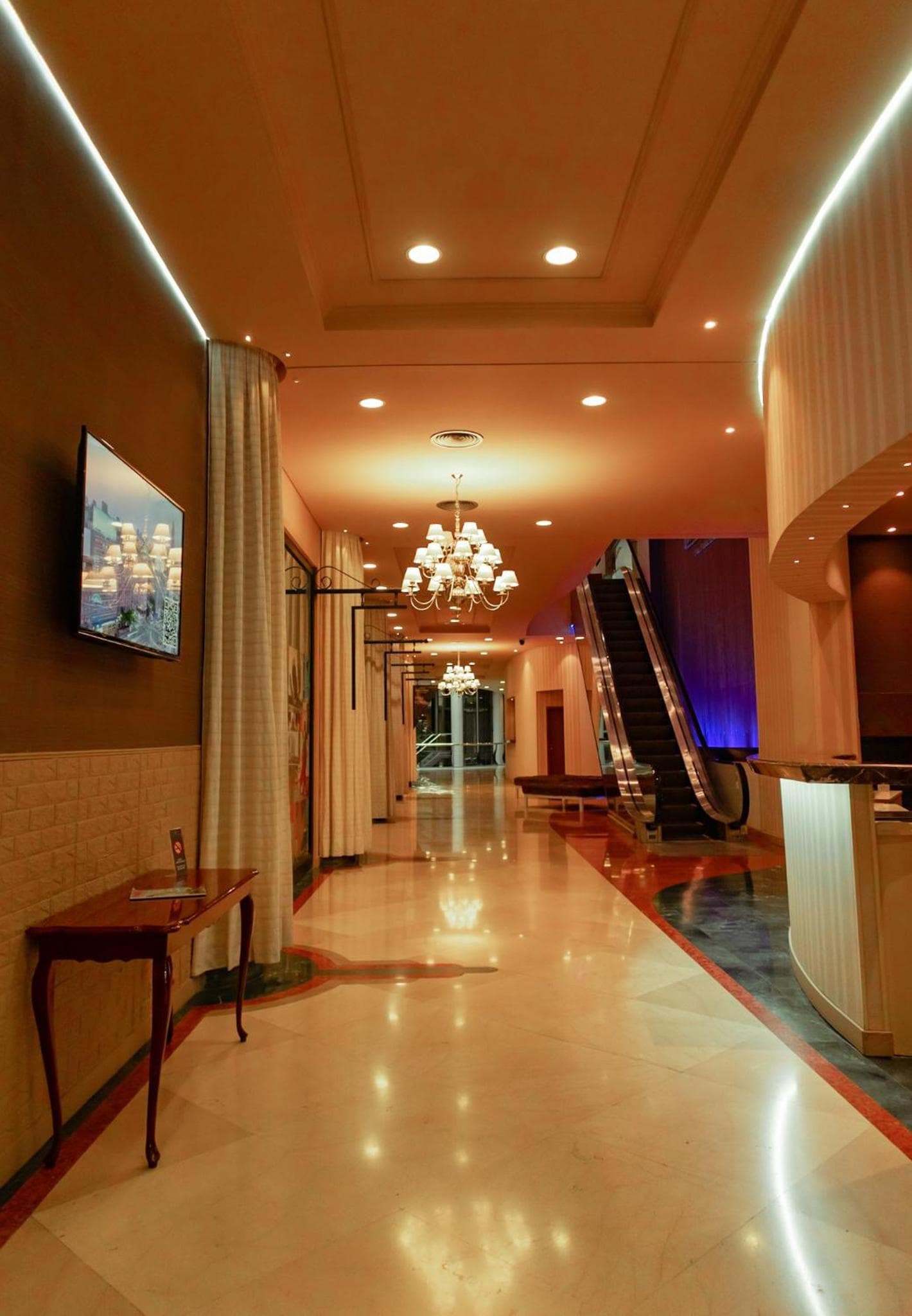 Howard Johnson Plaza by Wyndham Buenos Aires Florida Street