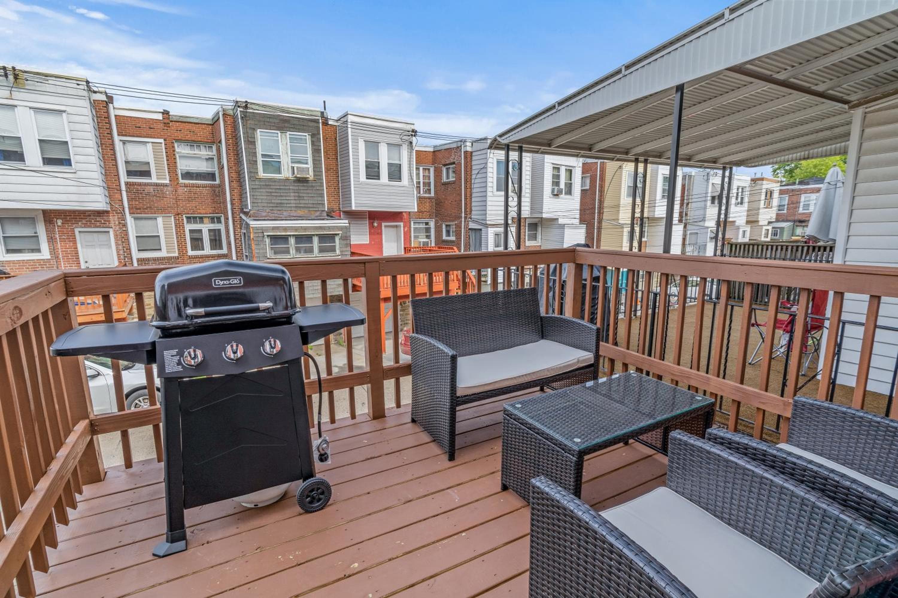 Uptown Gem! Immaculate-Comfort-Character!