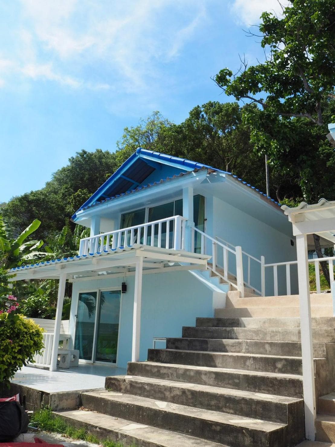 Naiharn On The Rock Resort Phuket