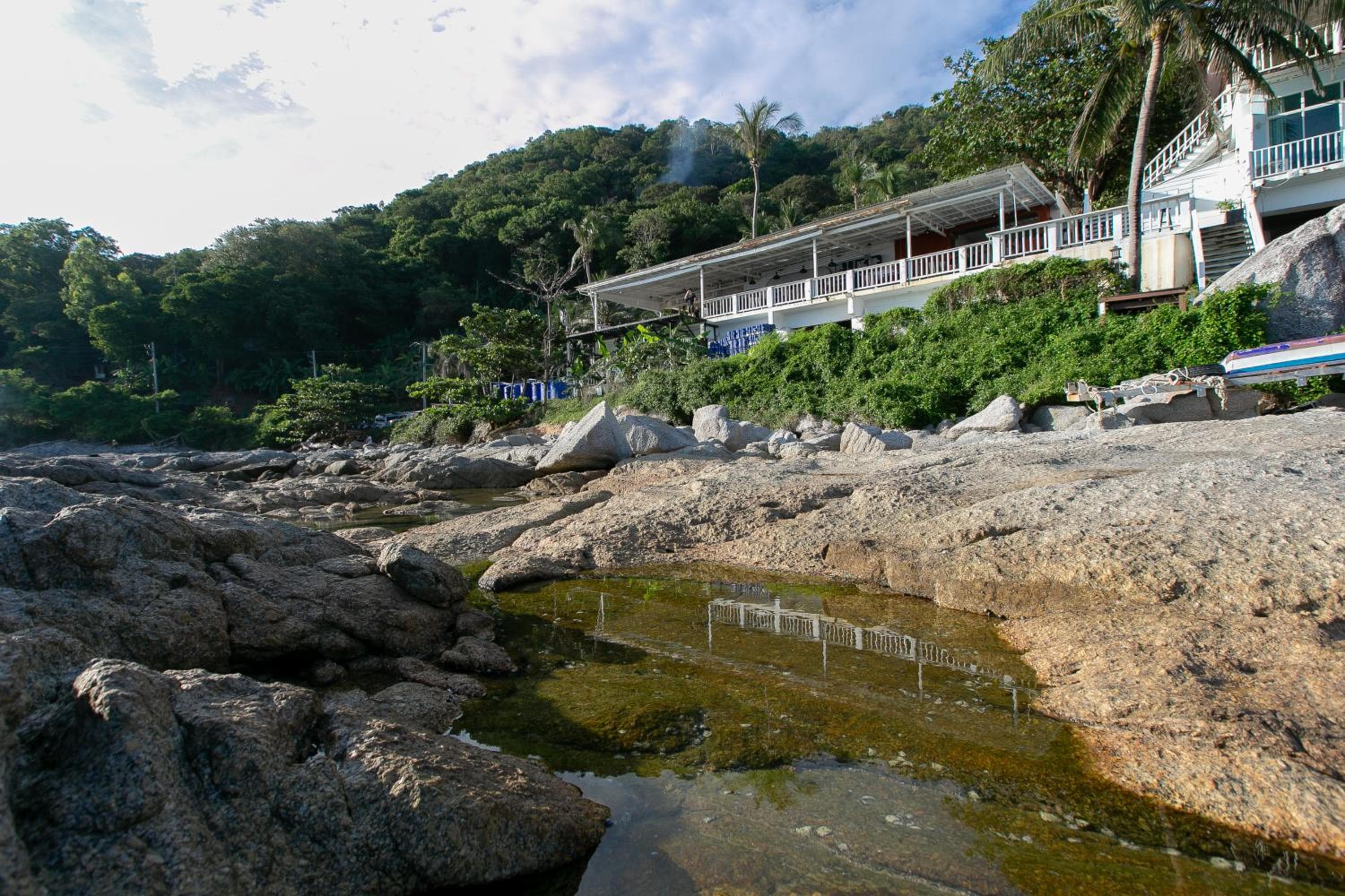 Naiharn On The Rock Resort Phuket