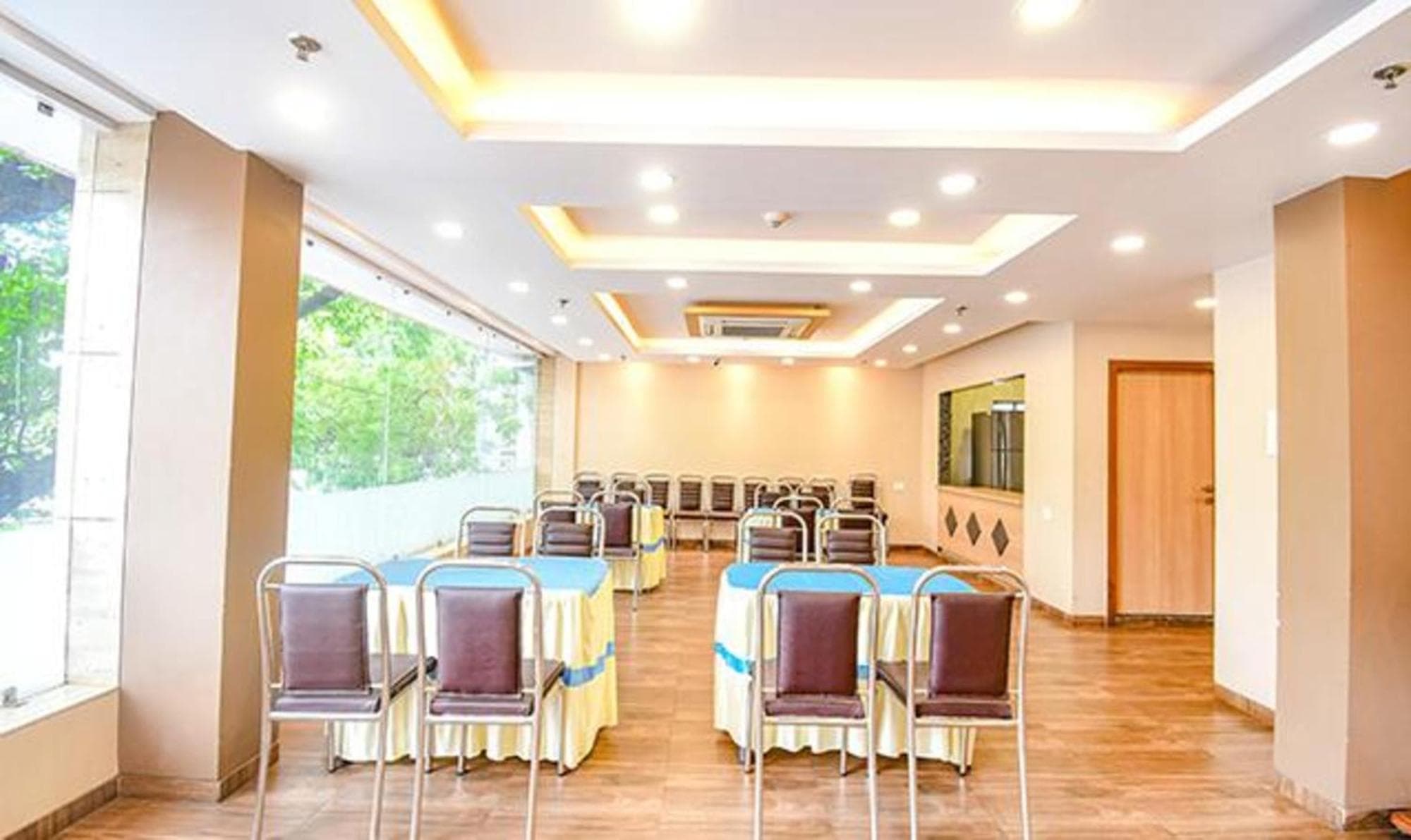 FabHotel Stay Inn International - Nr Sealdah Station