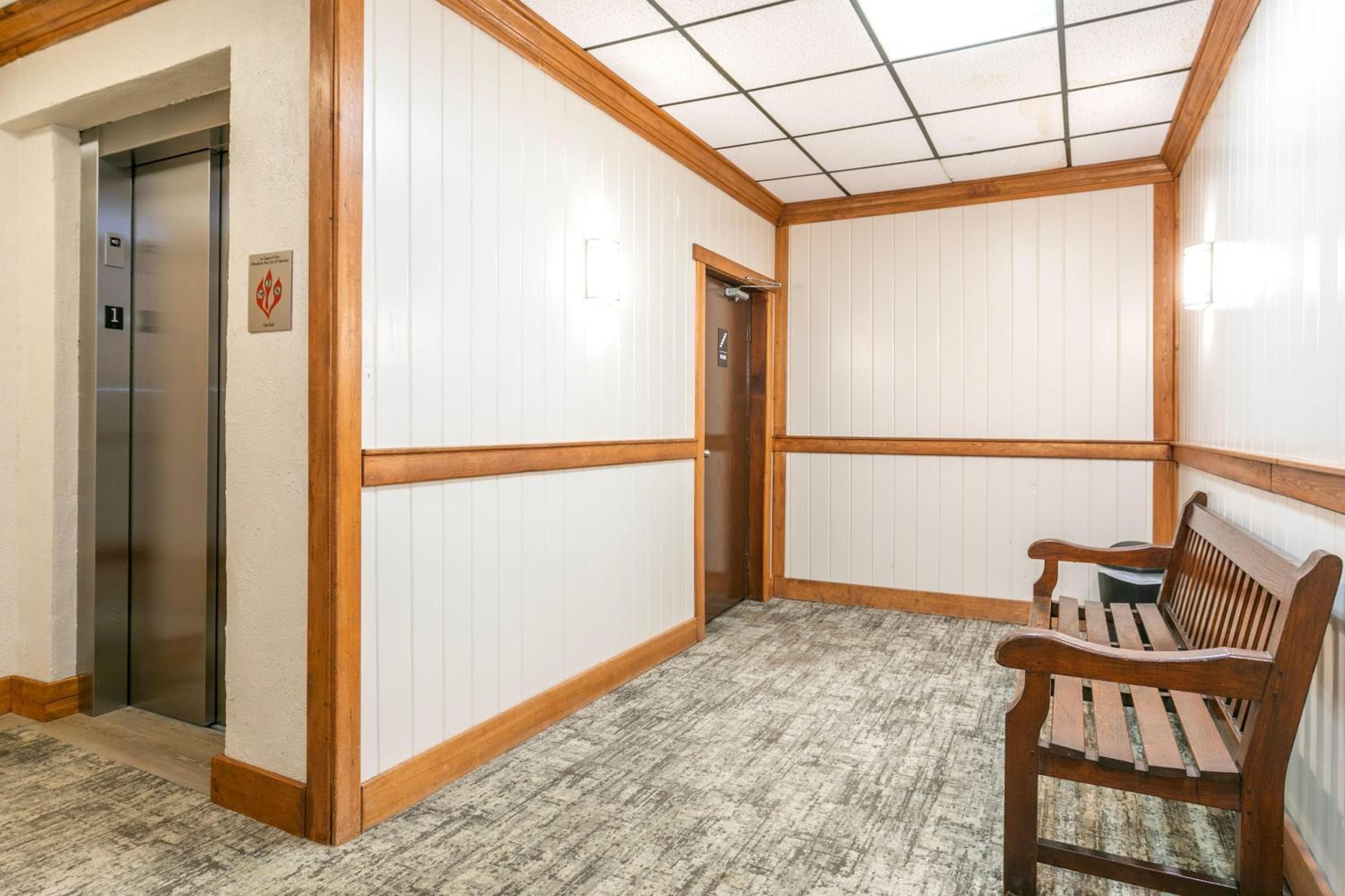 Lift House Lodge, Pet Friendly Studio Condo