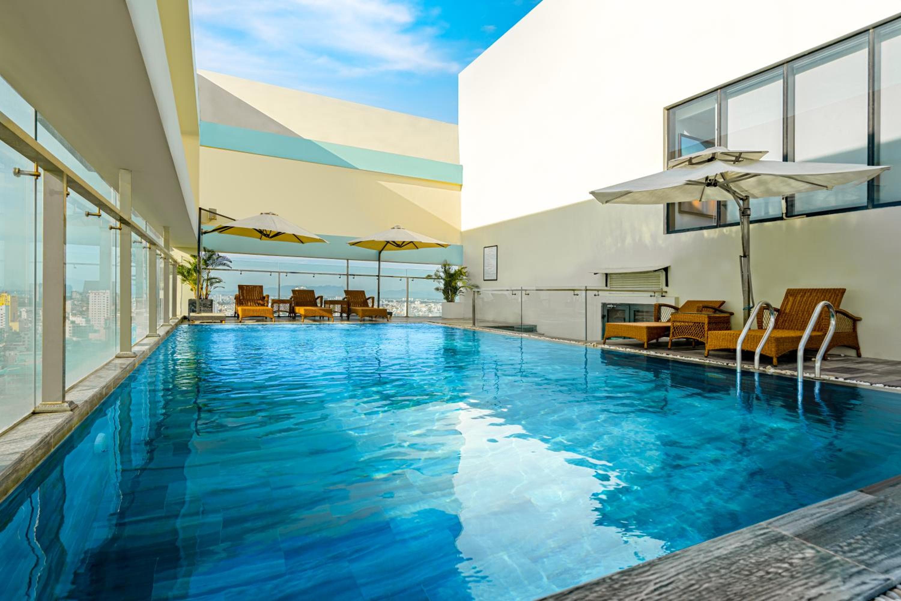 G8 Luxury Hotel Da Nang