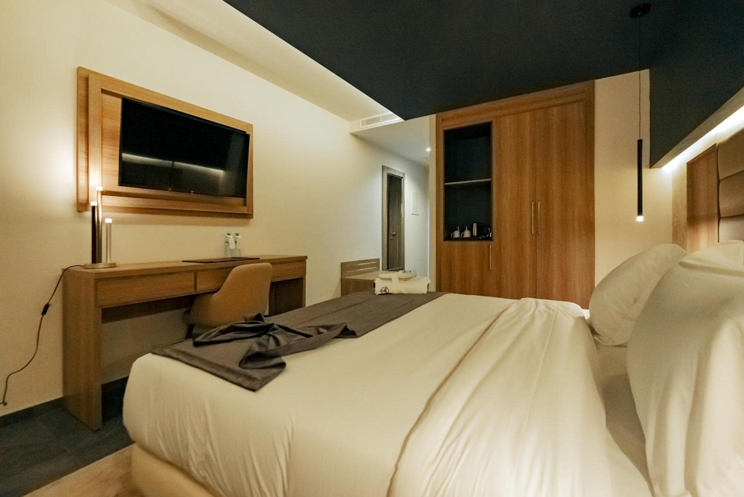 AD HOTEL HYDRA