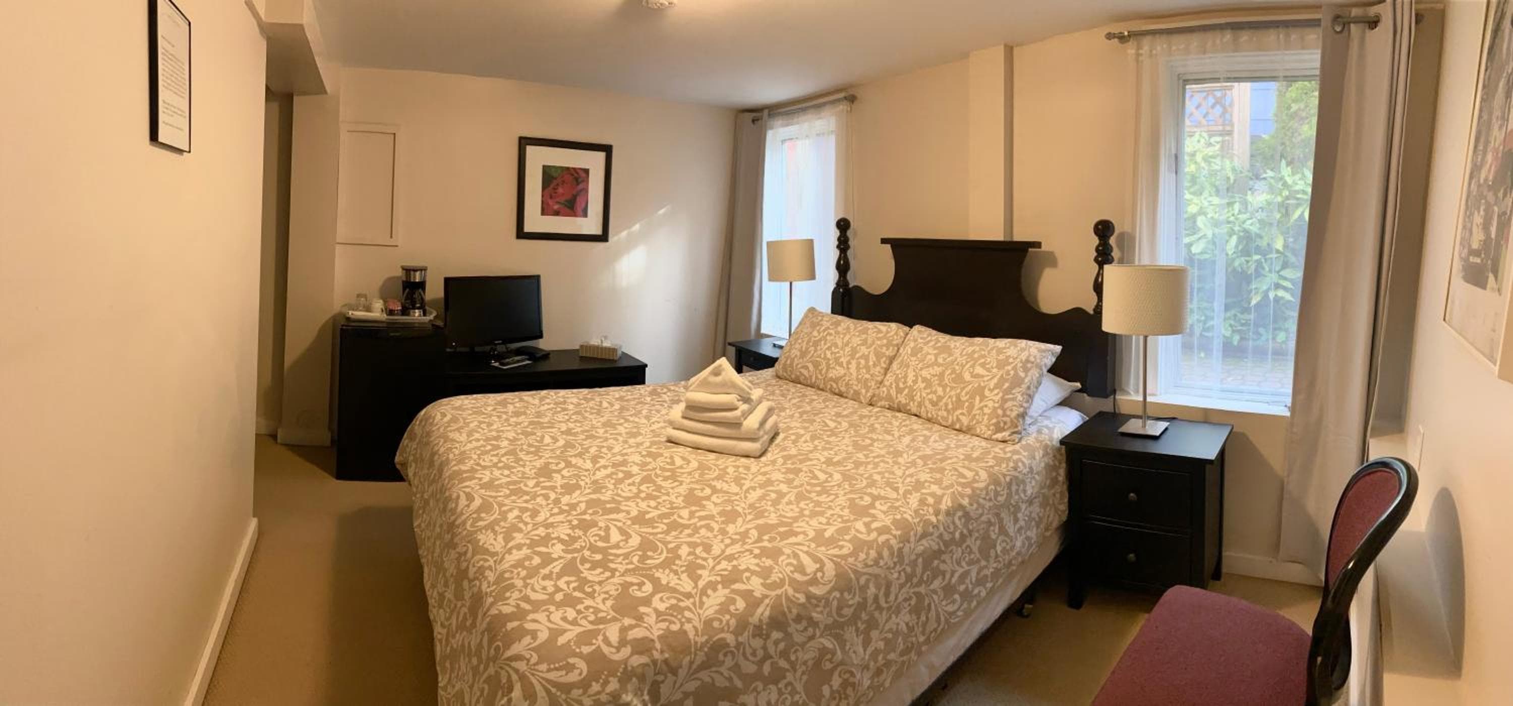 Douglas Guest House