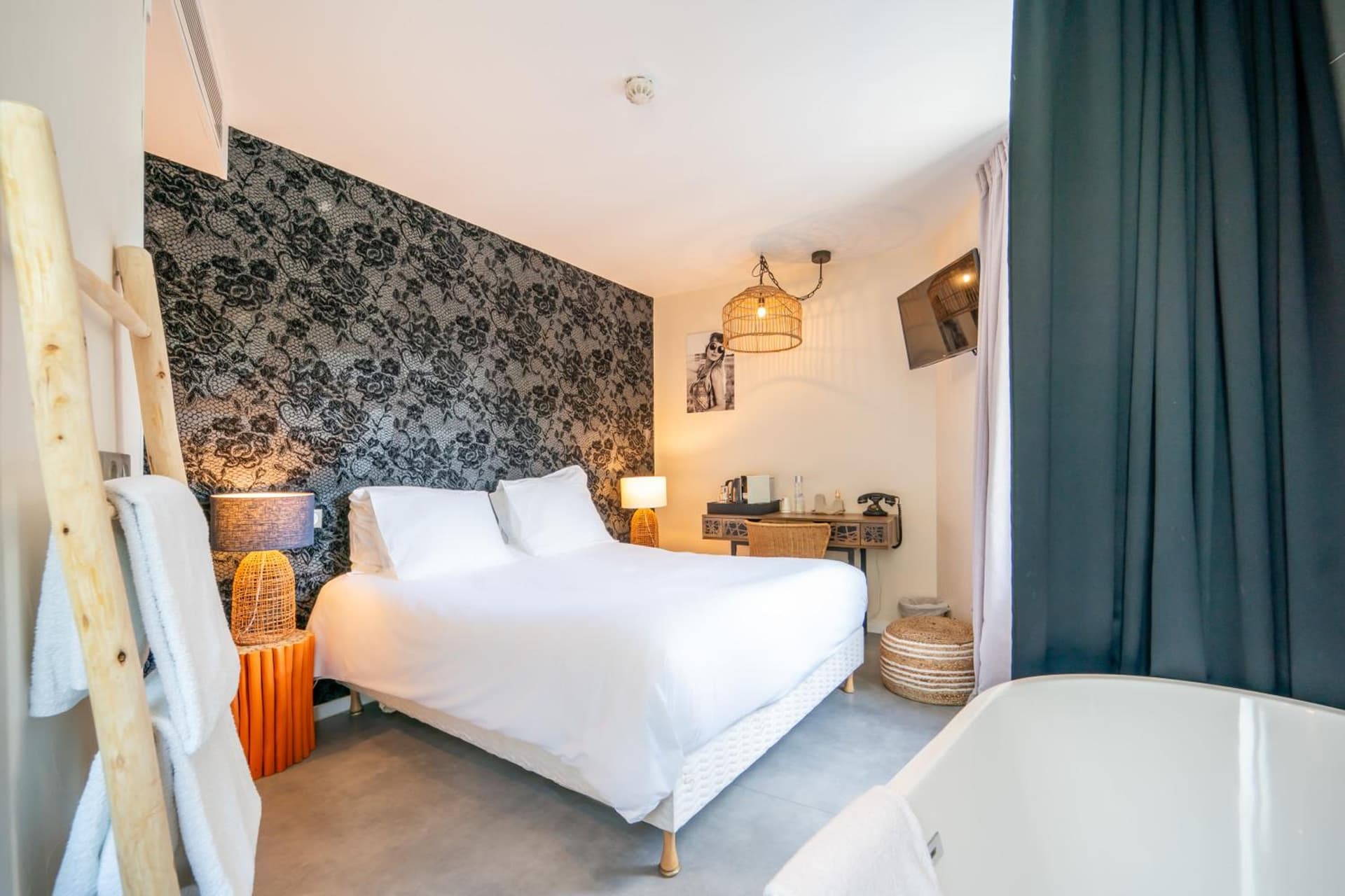 hotel room