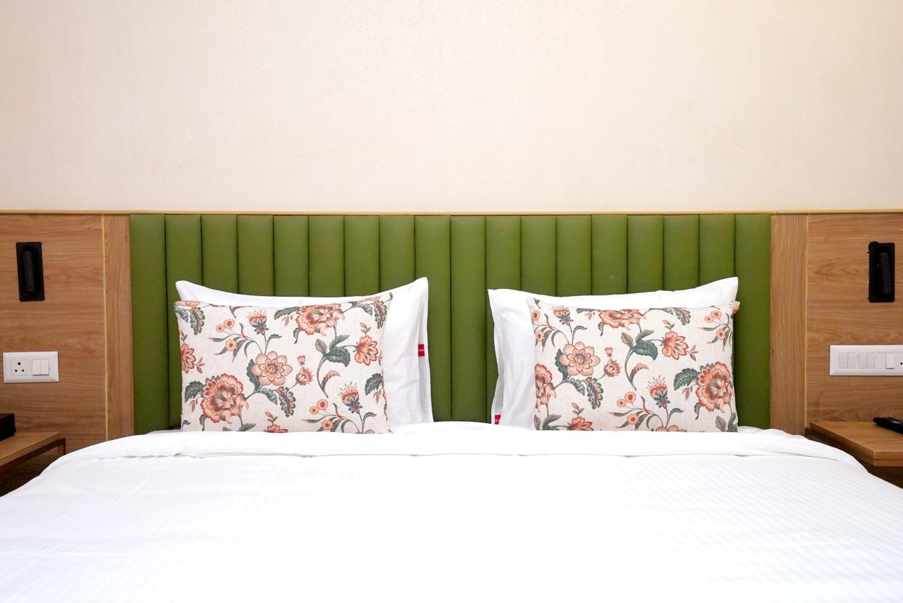 Hotel Limon & Banquet Sector 29, Gurgaon