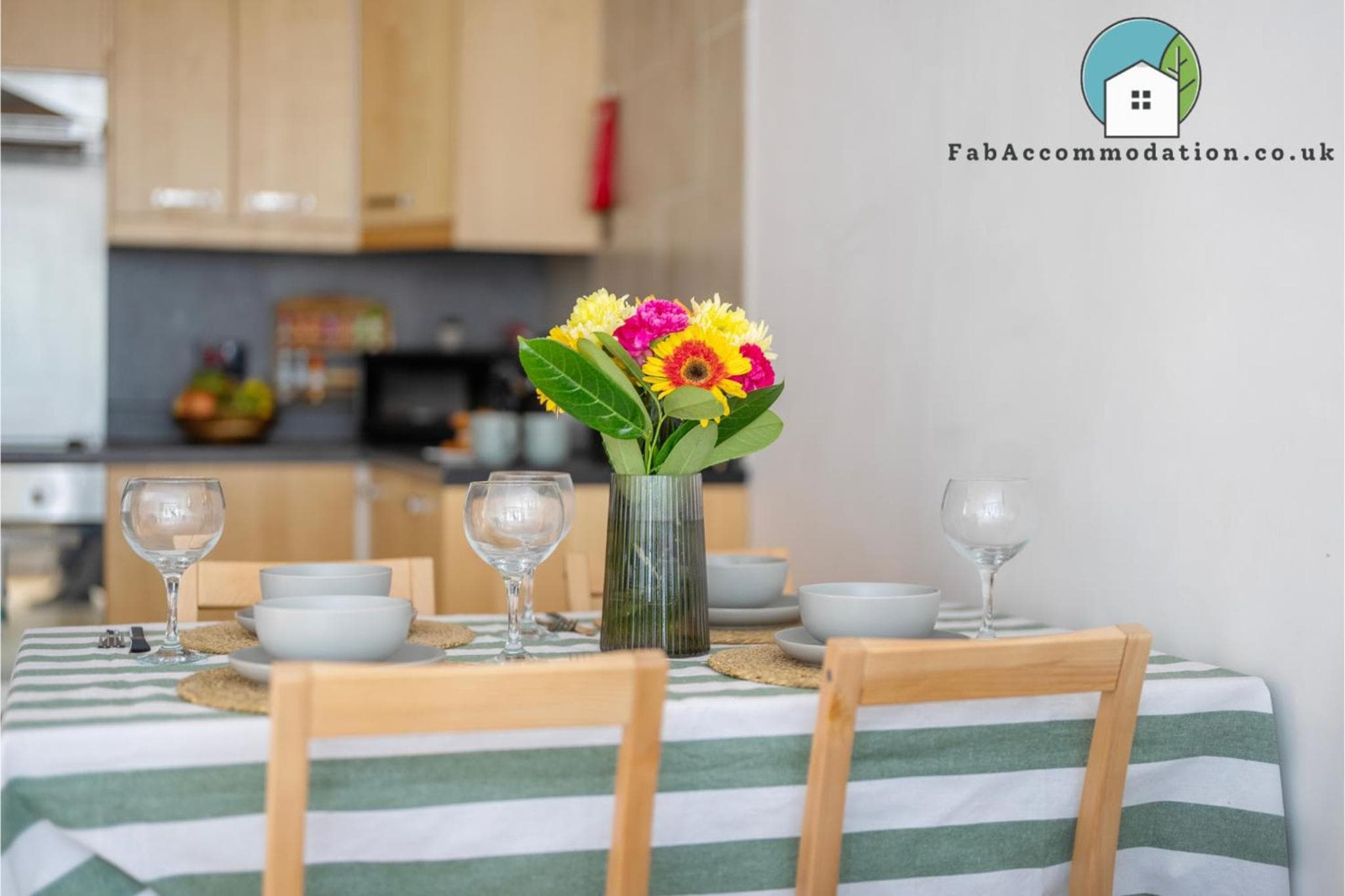 Central Apt-2Bed 2Bath-AC unit-By FabAccommodation