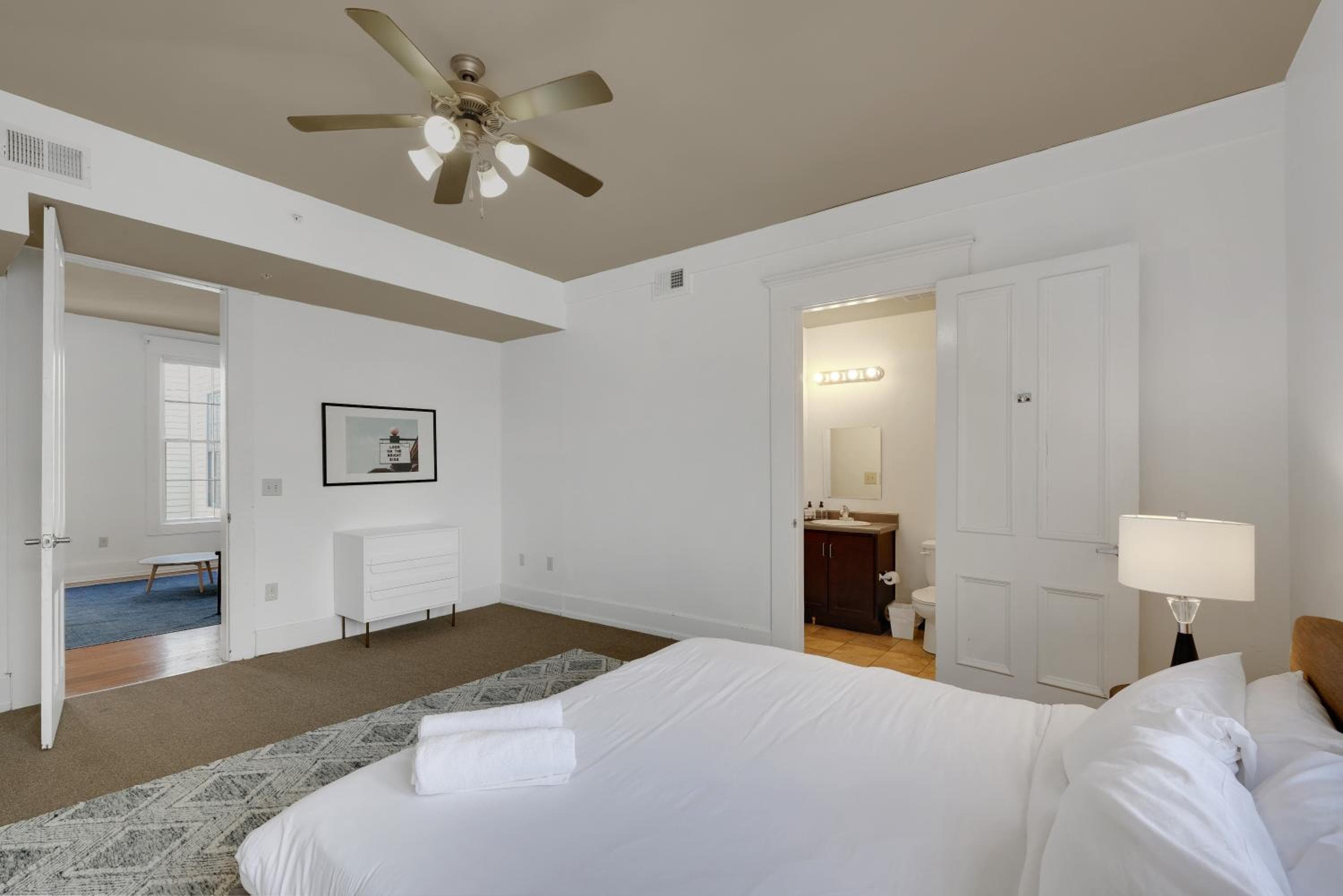 2br Apartment With King Beds, Historic Charm