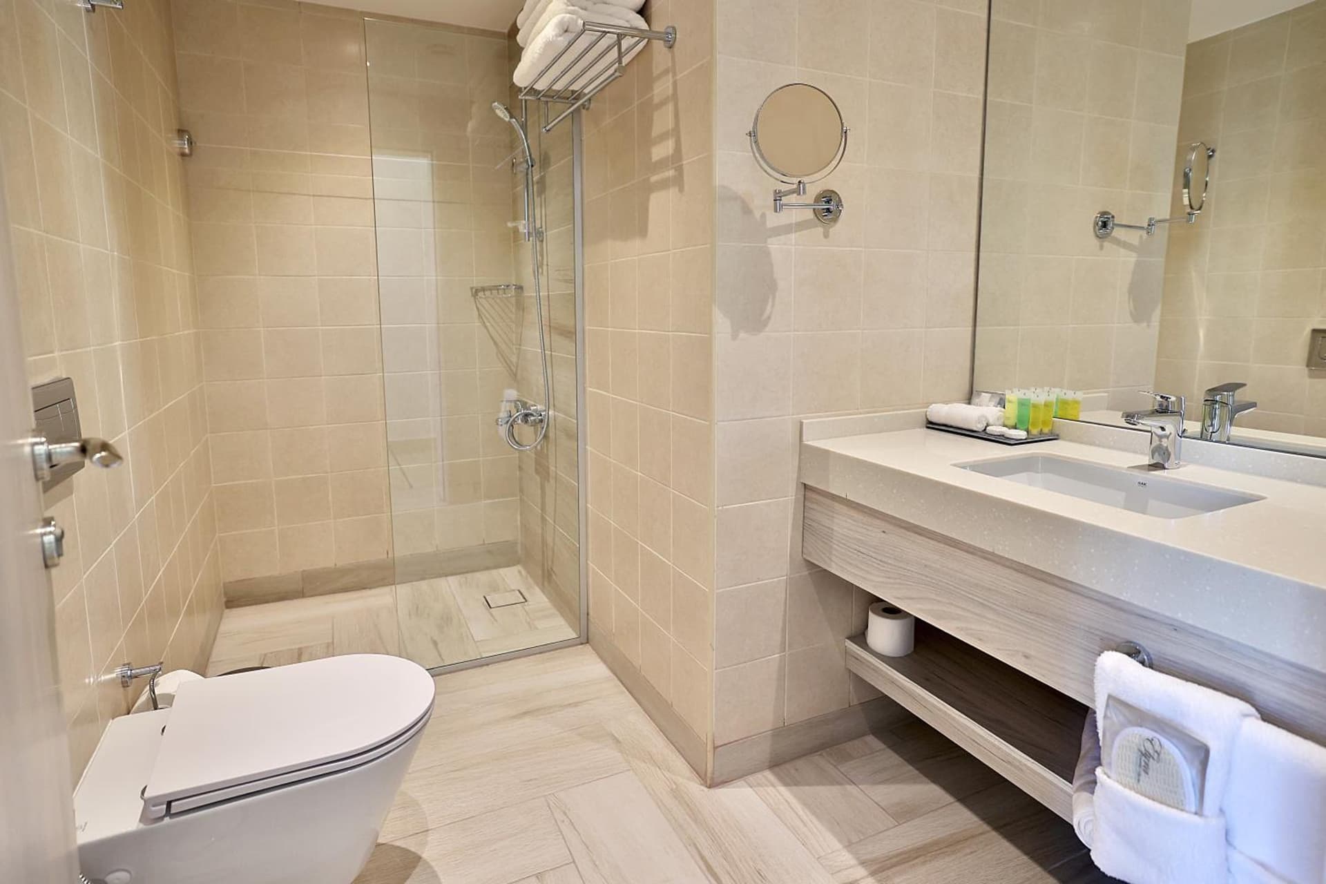 Lavanda Boutique Suites Tala Bay