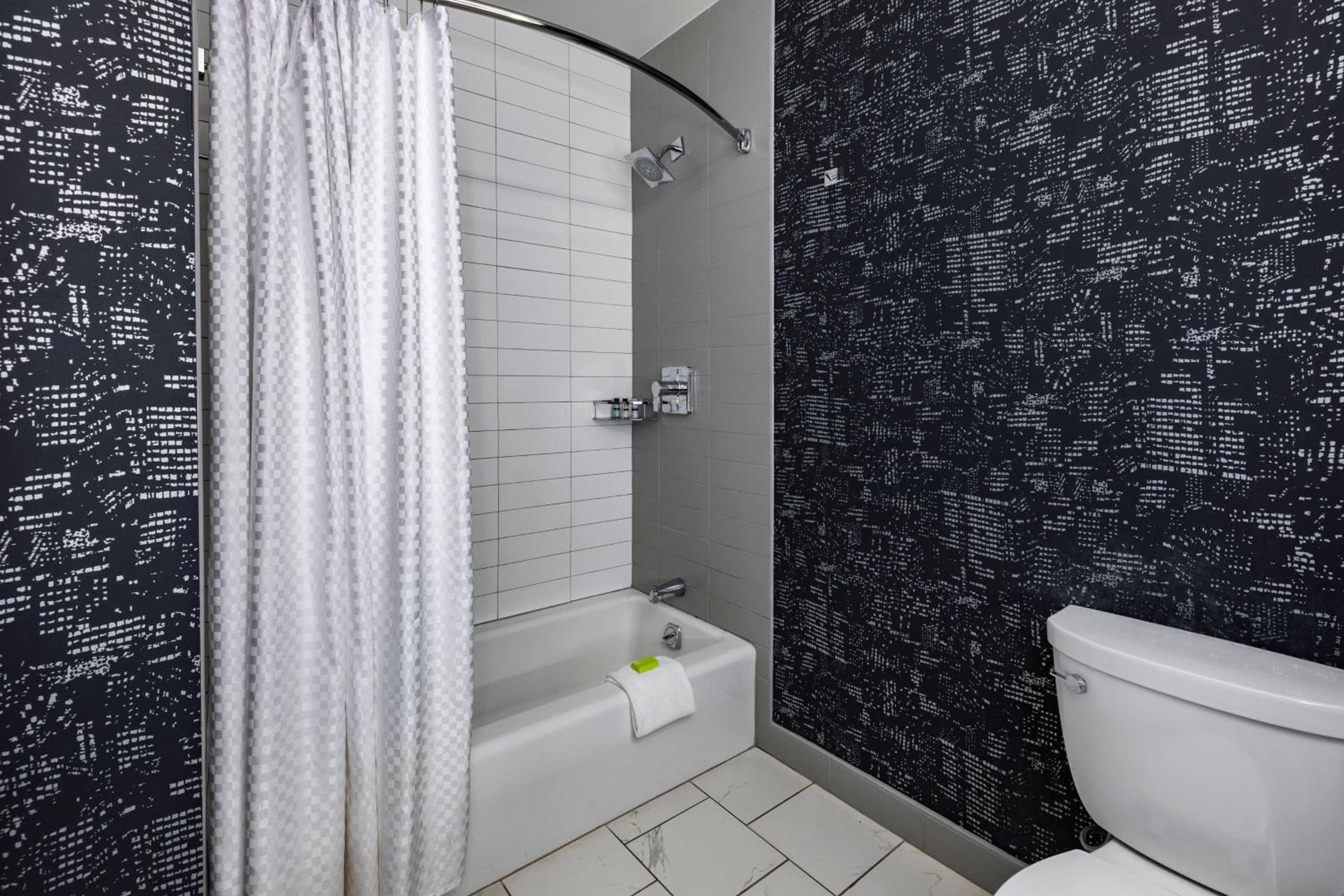 Le Meridien Houston Downtown