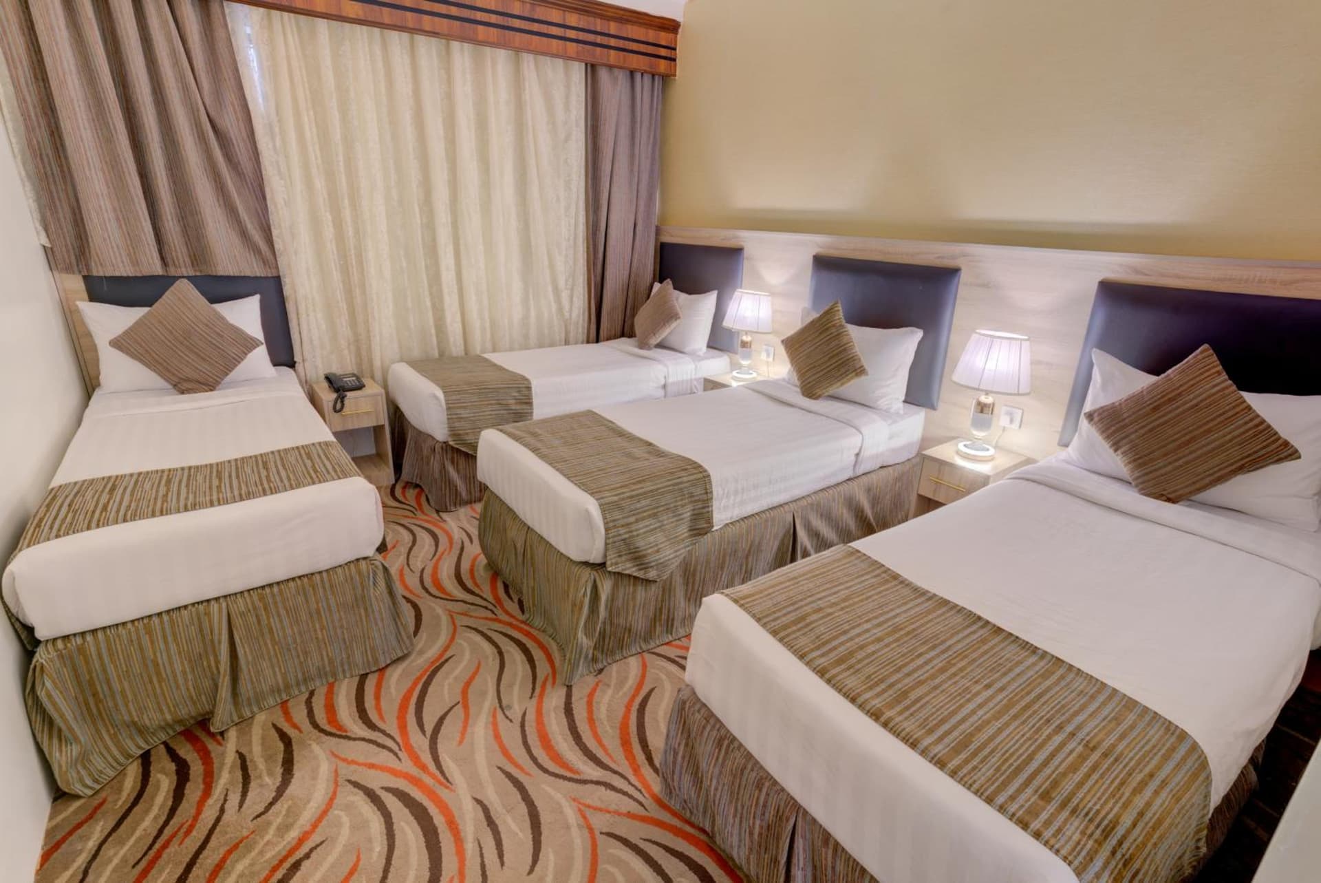 Hayah Plaza Hotel