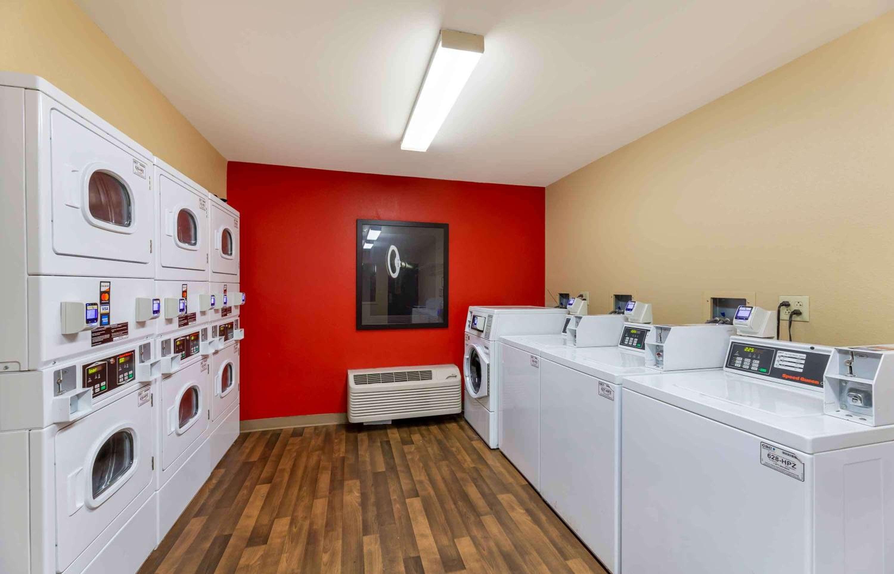 Extended Stay America Suites - Cleveland - Beachwood - Orange Place - South