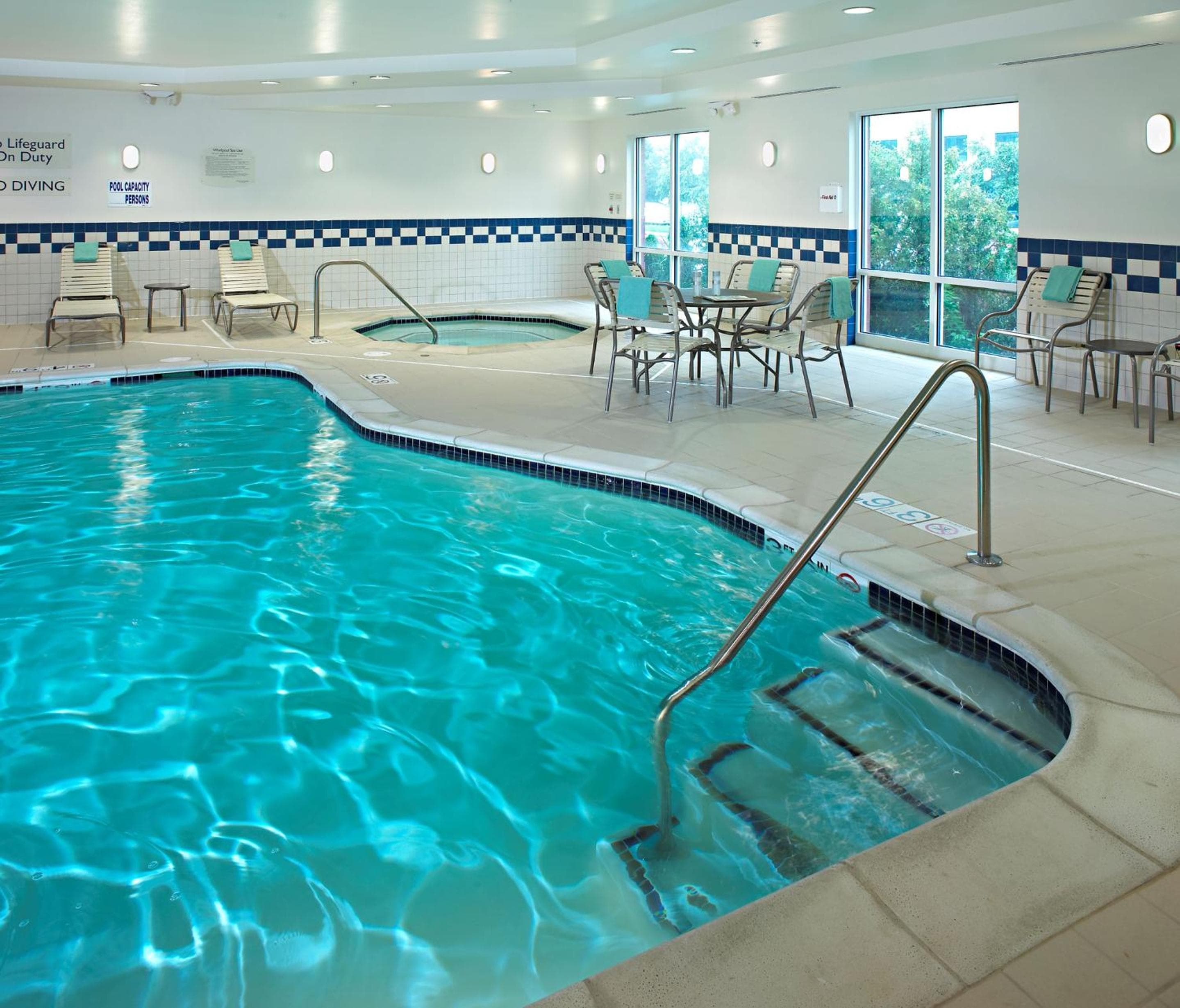 Fairfield Inn & Suites by Marriott Detroit Metro Airport Romulus