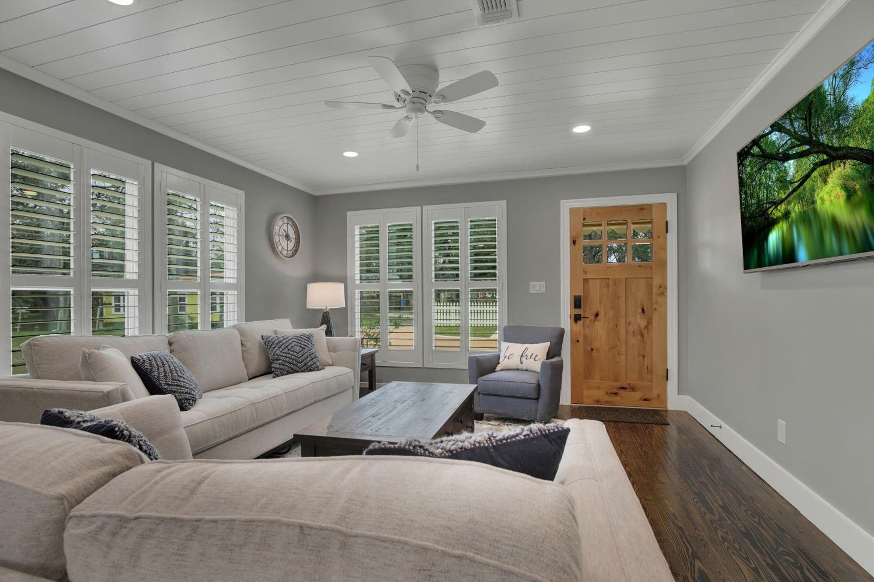 Upscale Home with Pool and FirePit - Close to Mercer St!
