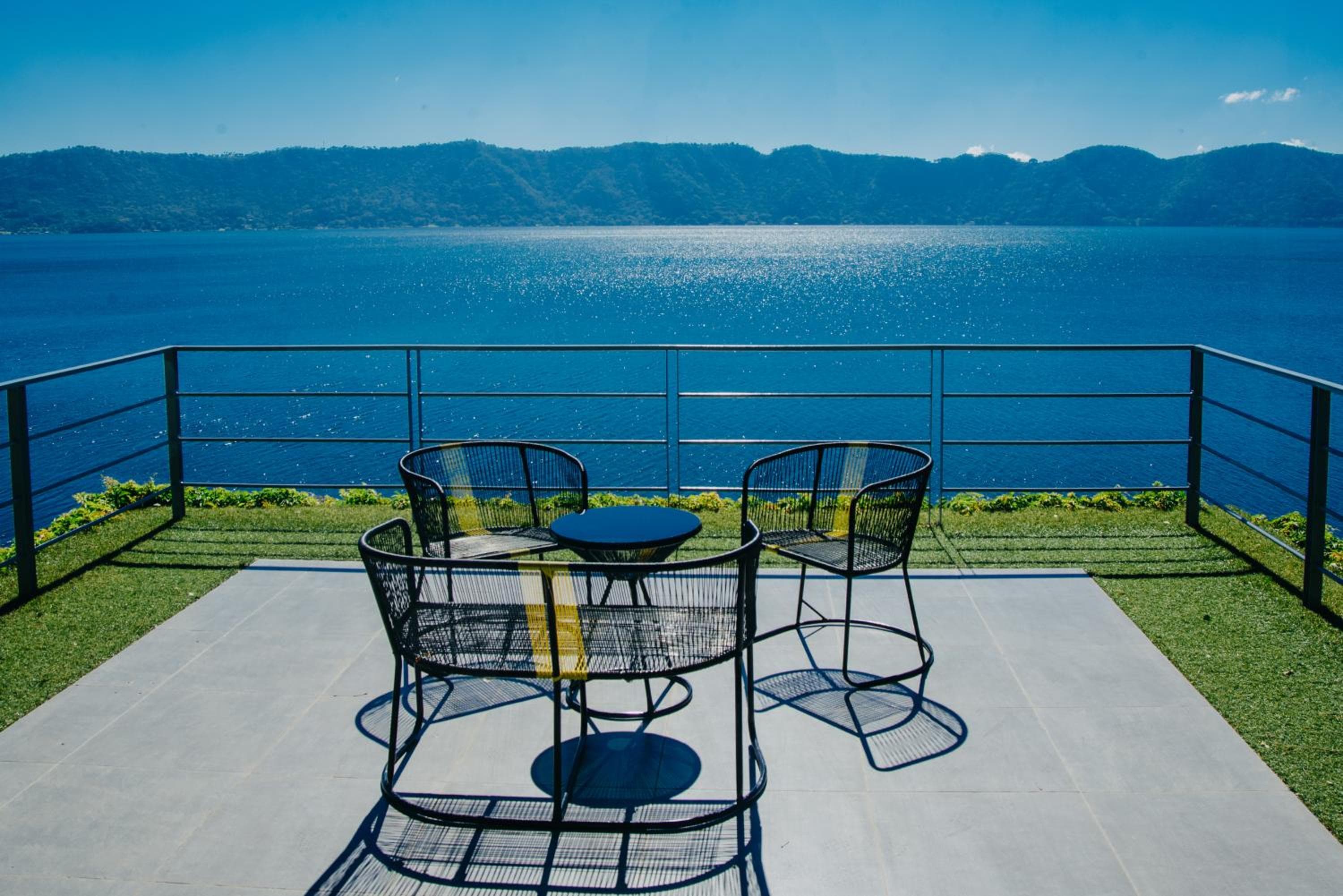 Cardedeu Residence Lago de Coatepeque
