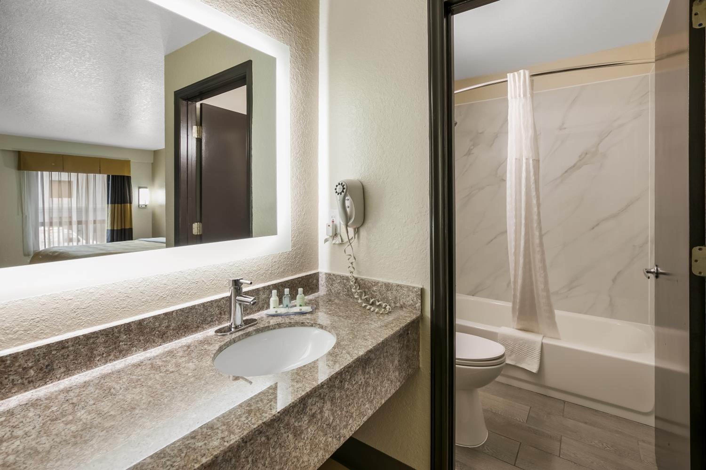 Quality Inn Commerce at I-85