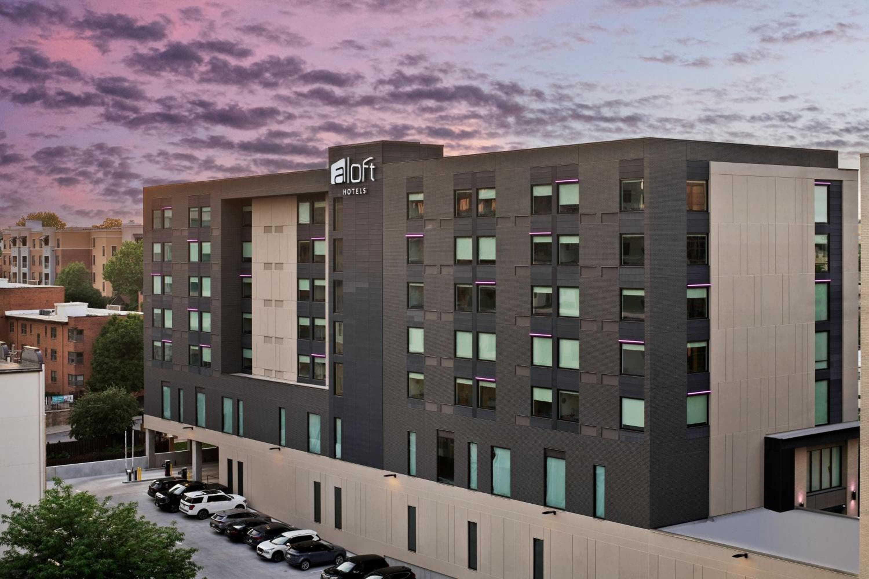 Aloft by Marriott Kansas City Country Club Plaza