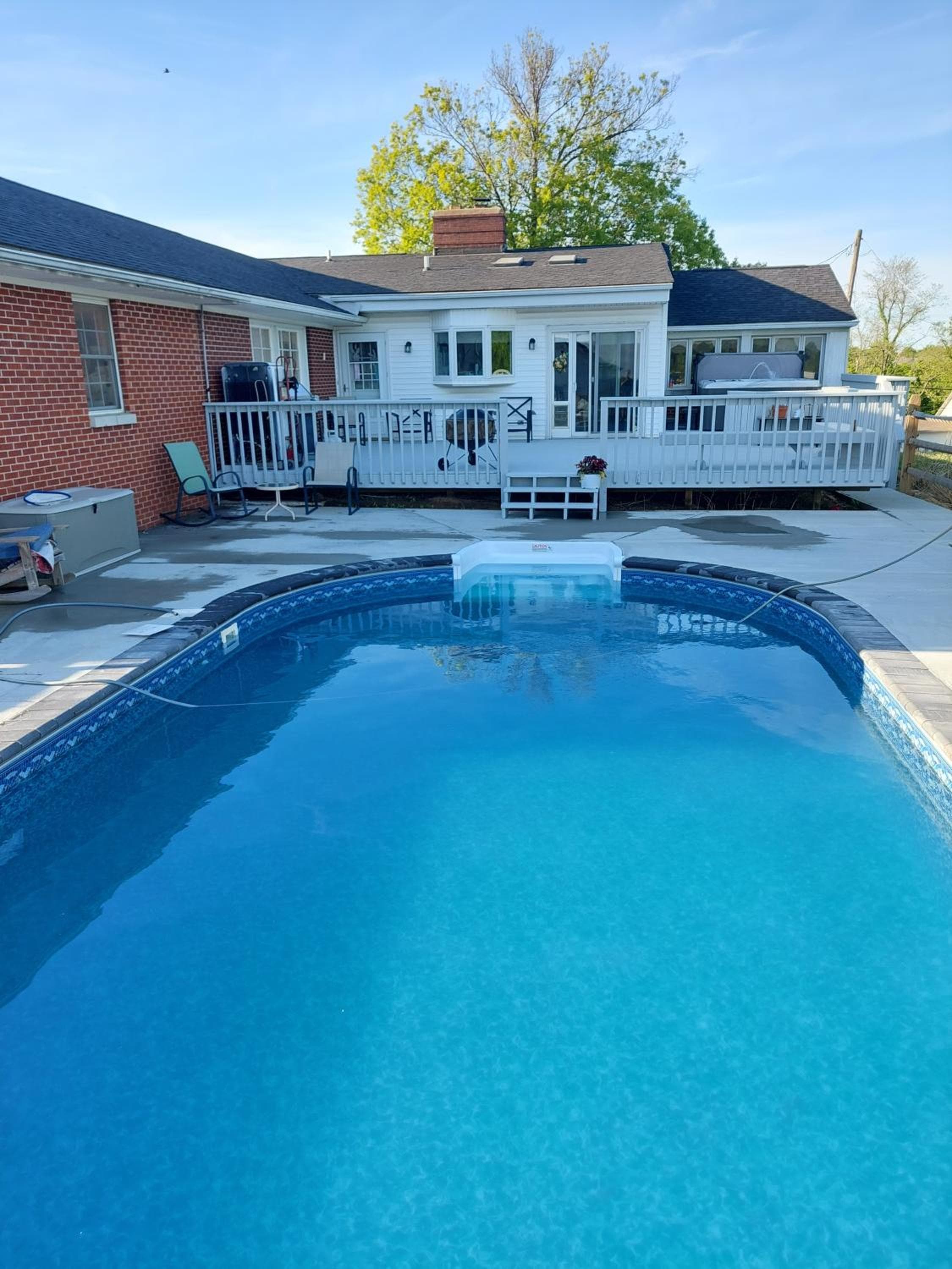 4BR Home - Pool, hot tub pet friendly by ARK Experience