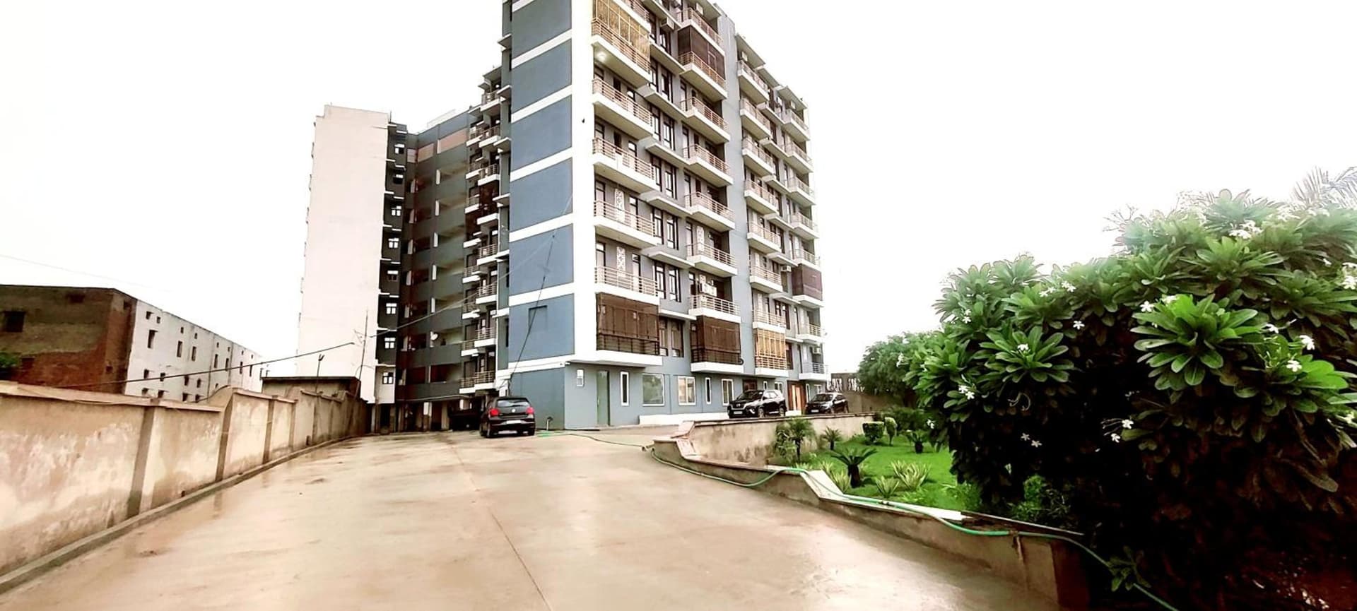 The Grand ND Resort- Kanha Tulsi Heights Behind Prem Mandir