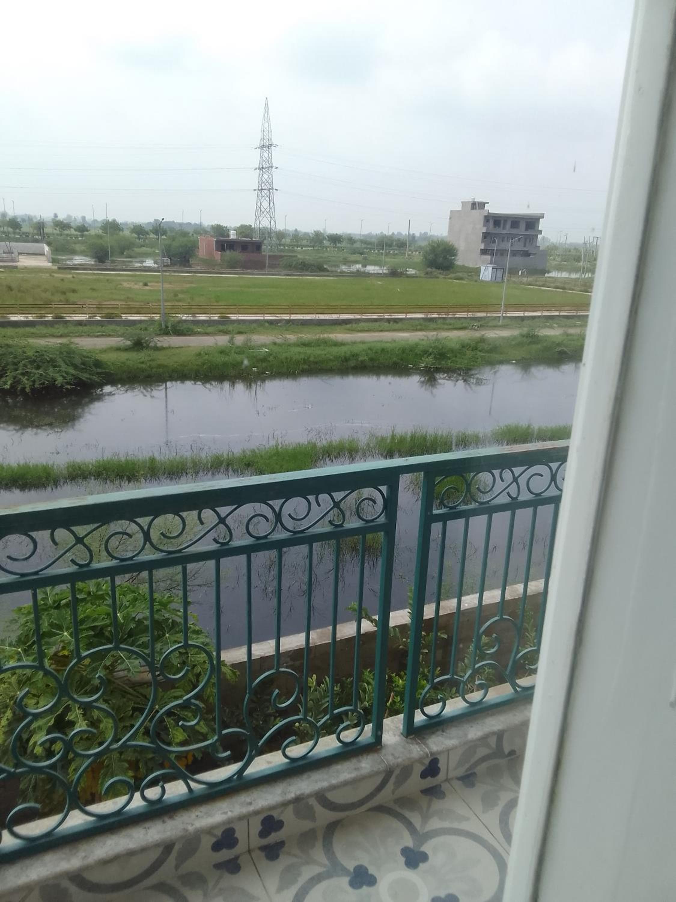 IT City Luxe Homestay-Secure & Comfortable Stay in Mohali