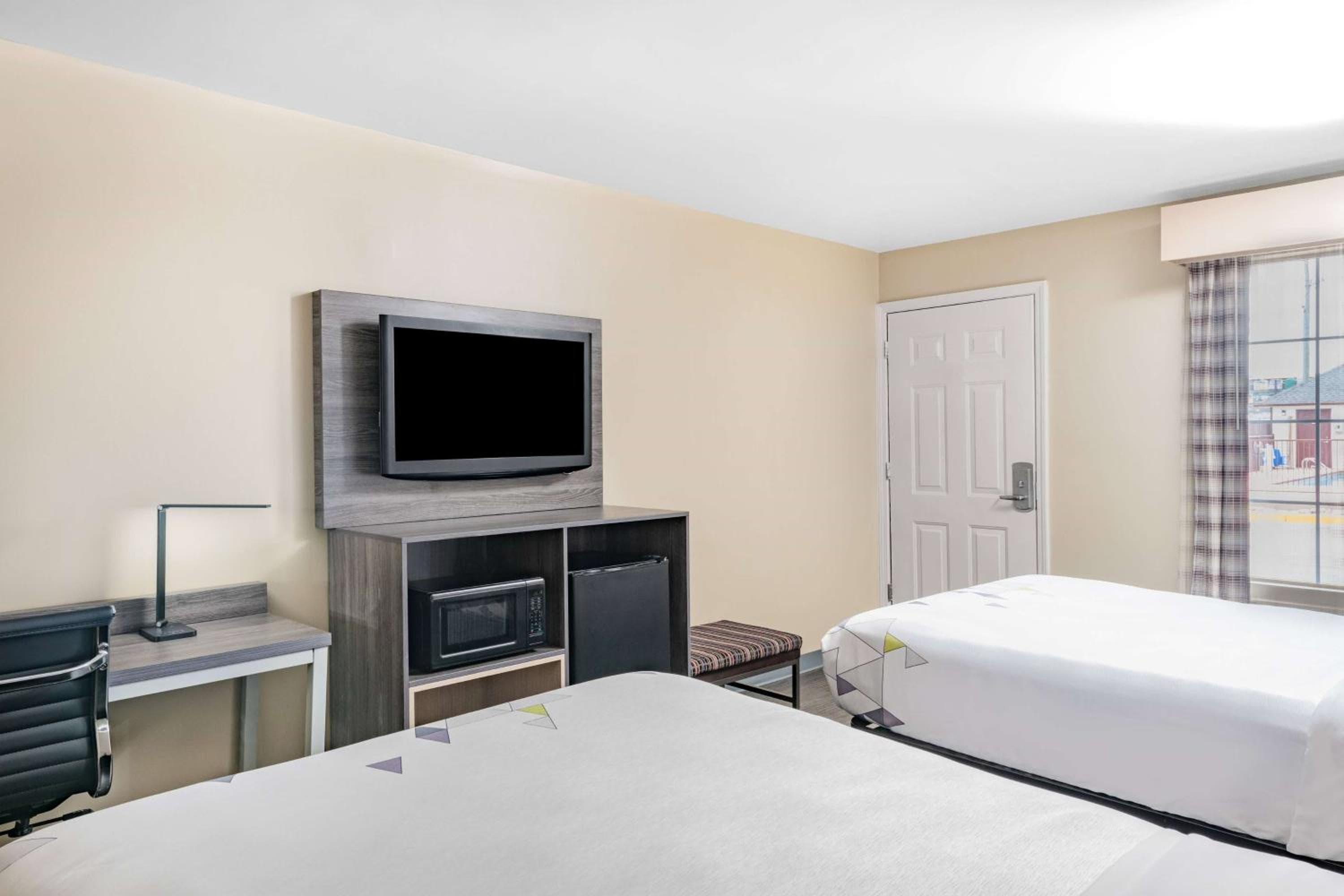 Baymont by Wyndham Commerce GA Near Tanger Outlets Mall