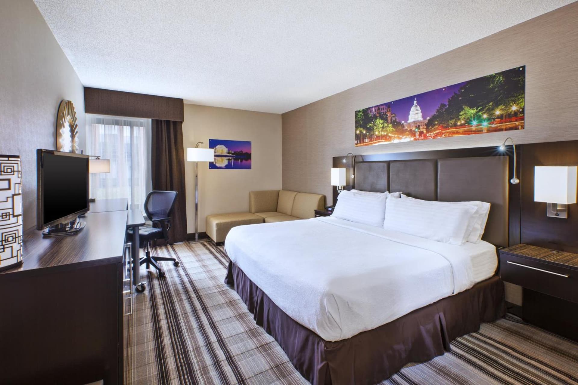Holiday Inn Washington-Dulles International Airport by IHG