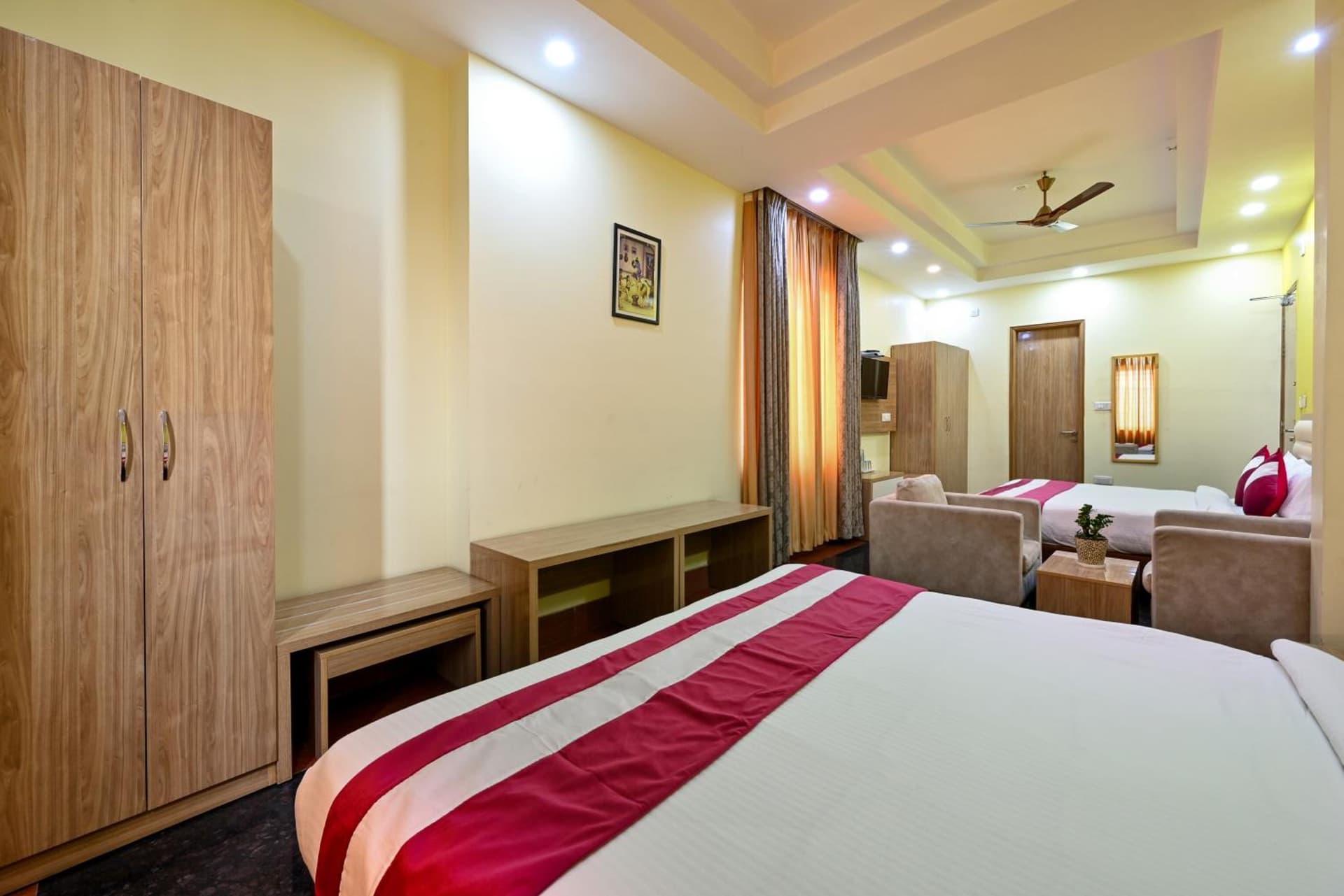 Hotel SKS Grand Palace-Vrindāvan