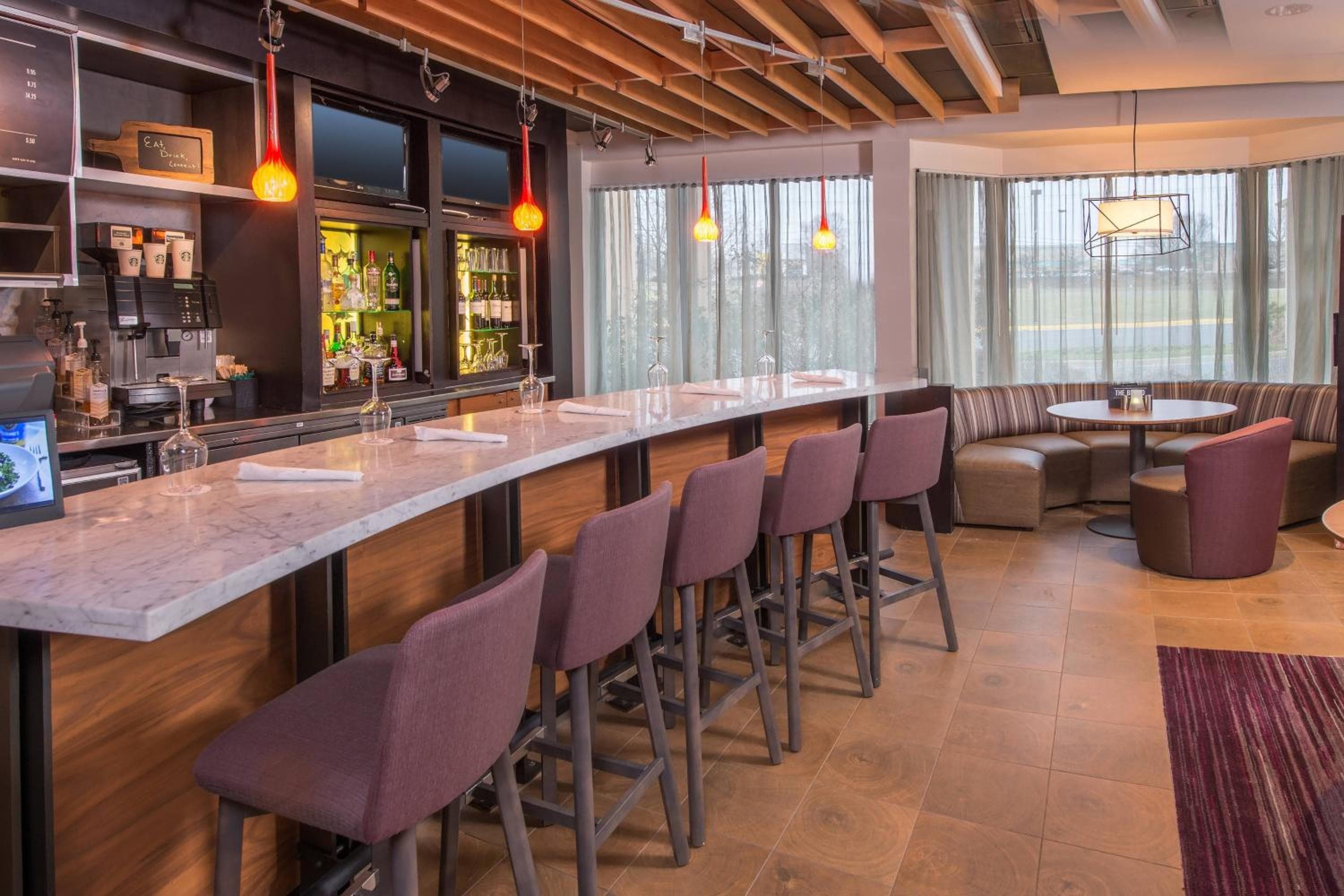 Courtyard by Marriott Fairfax Fair Oaks