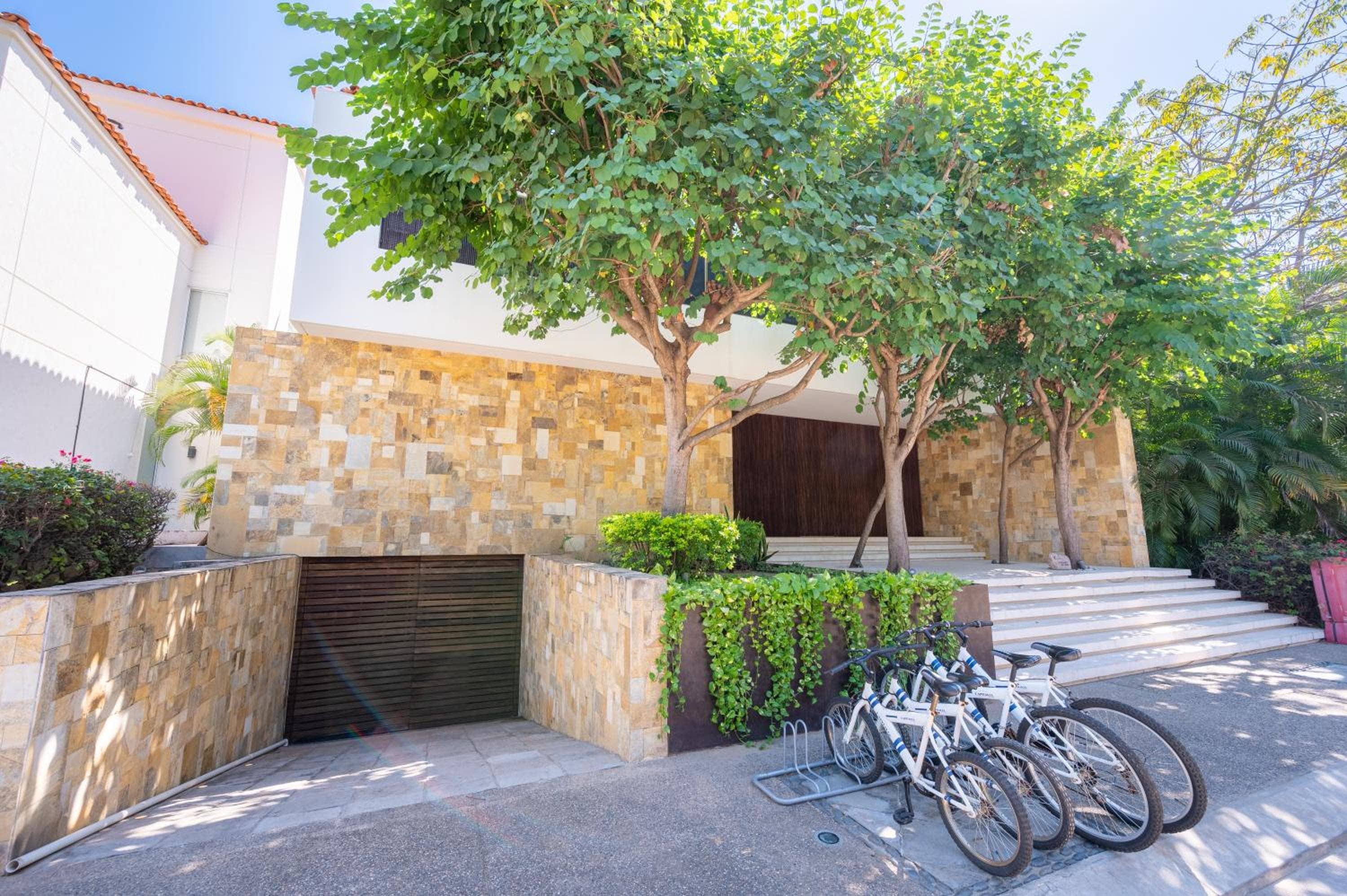 Capitalia Tres Mares Beach Residences & Marina