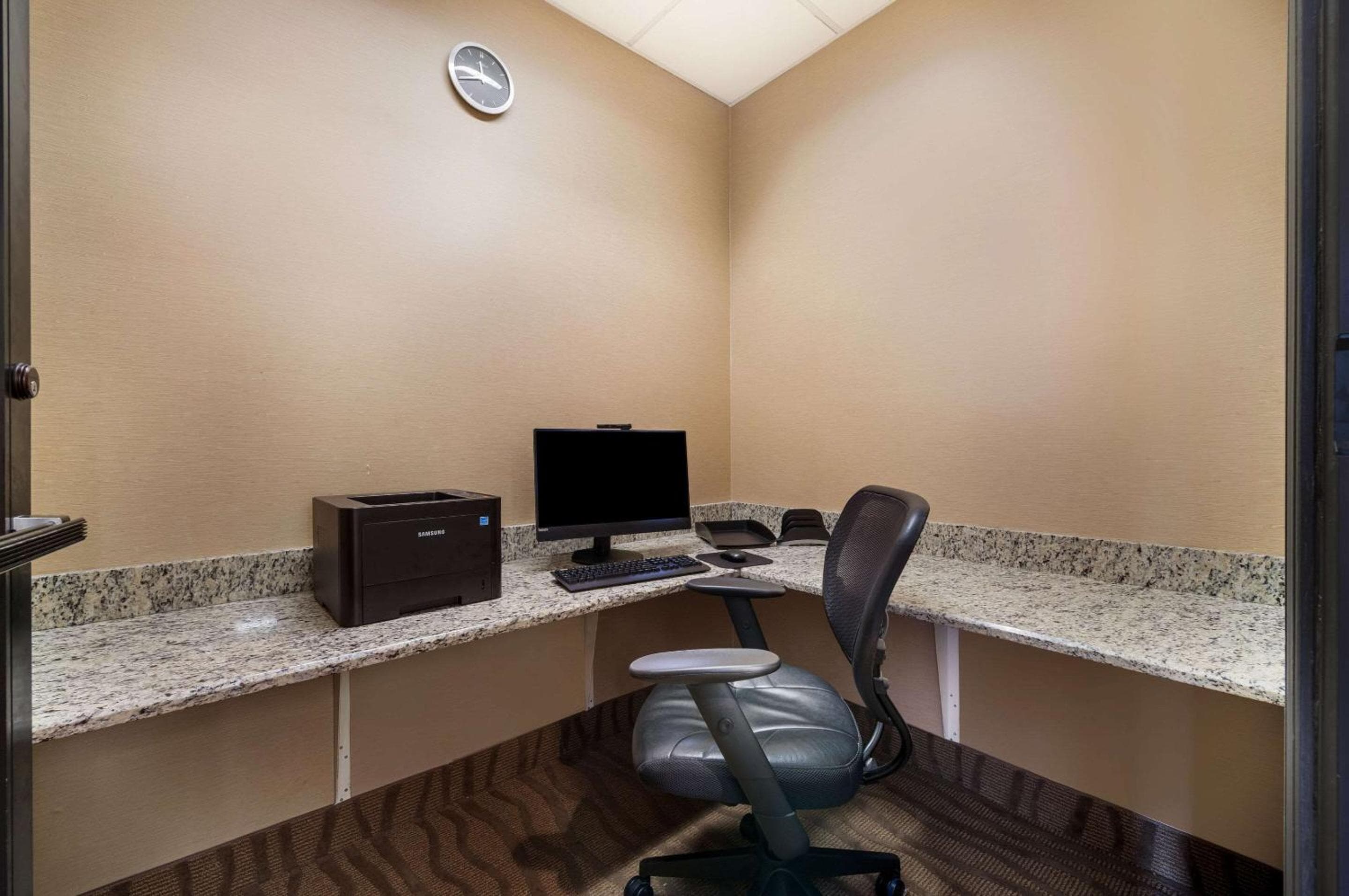 Comfort Suites Northlake