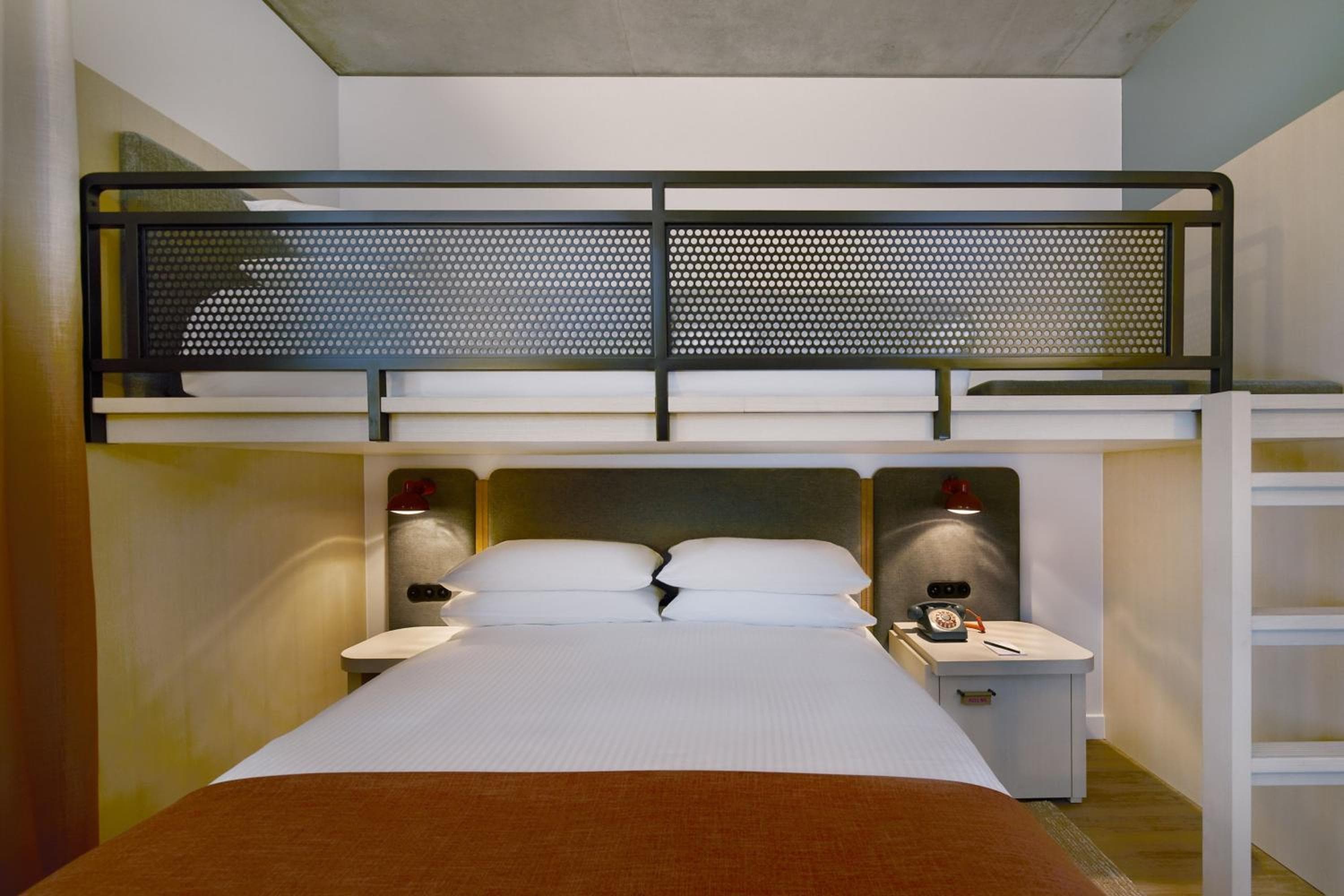 Moxy Sydney Airport