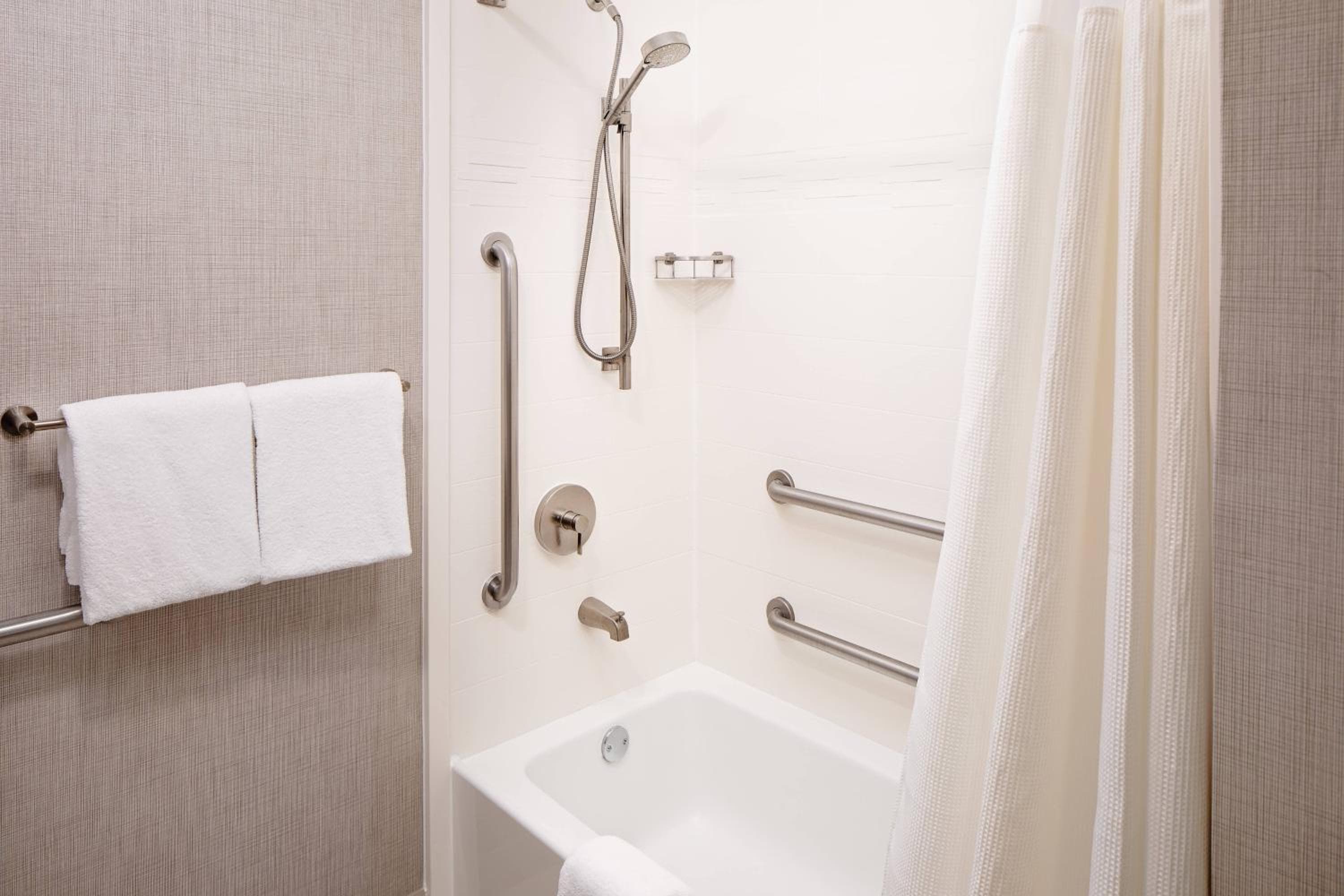 Residence Inn by Marriott Arlington