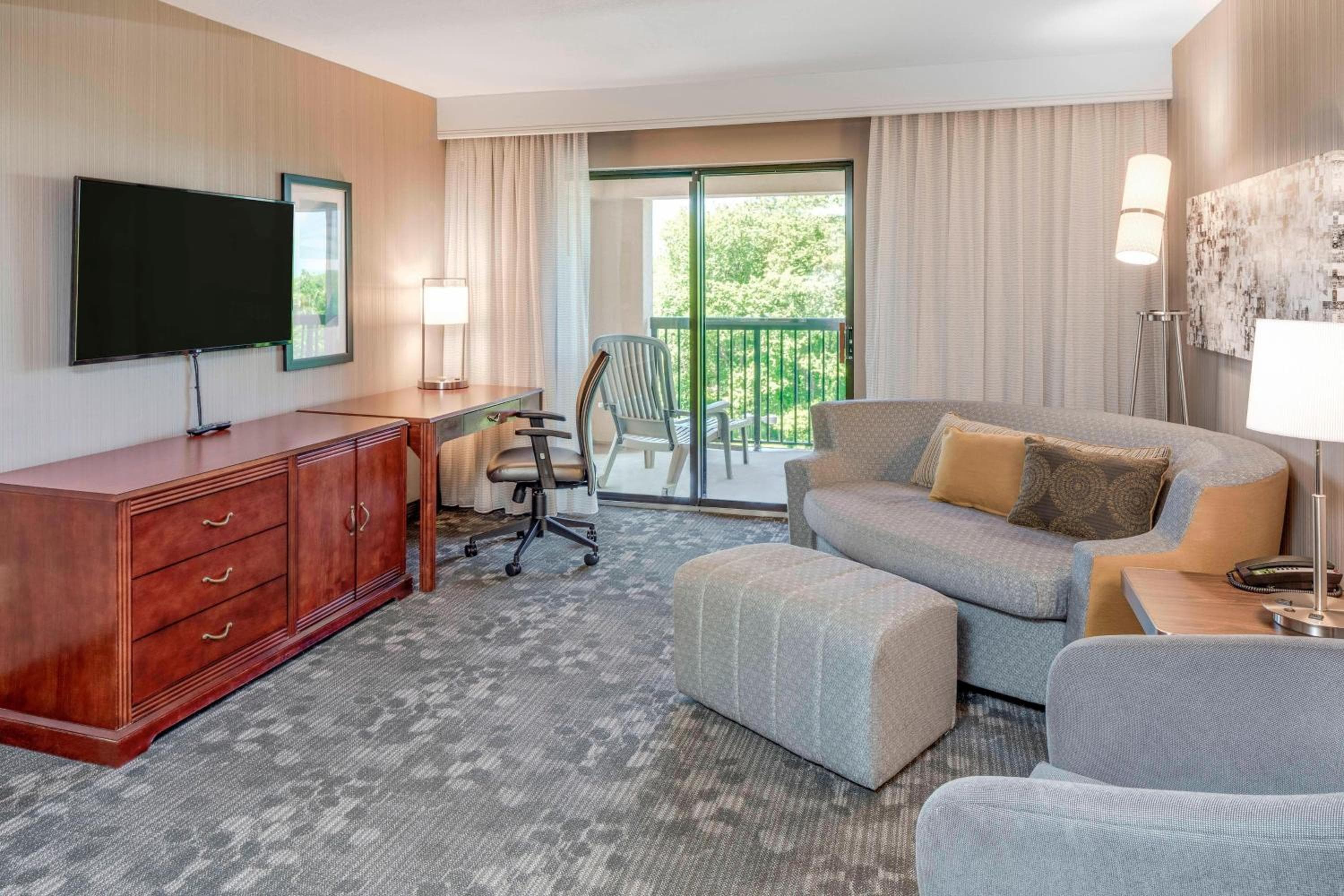 Courtyard by Marriot Cranbury South Brunswick