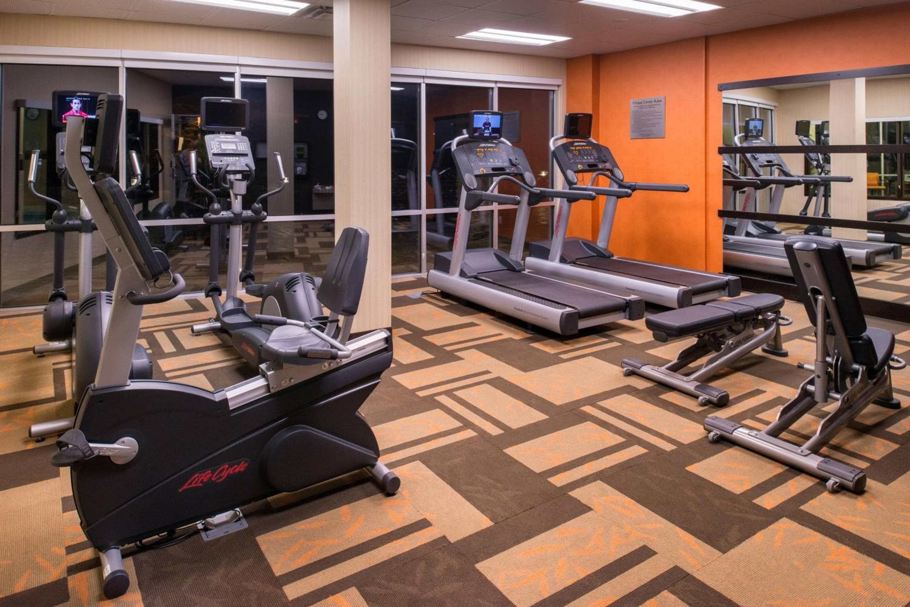 Courtyard by Marriott Hot Springs