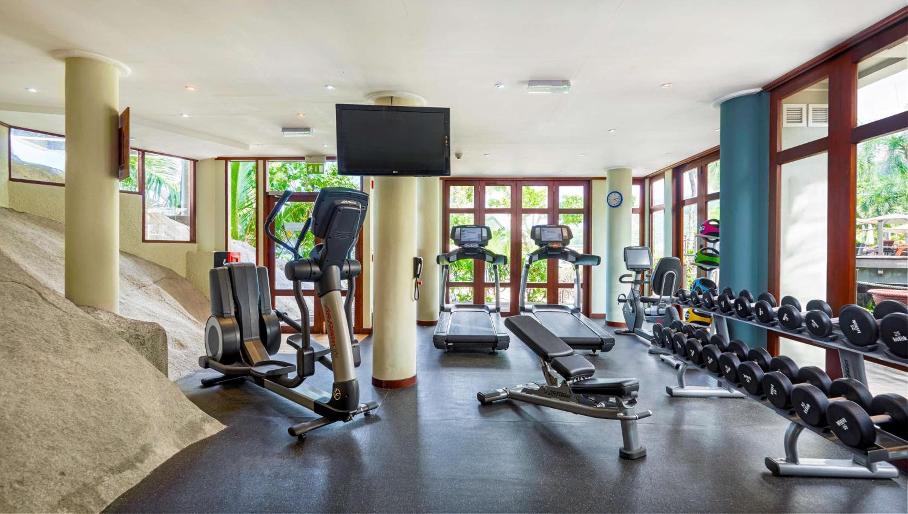 DoubleTree by Hilton Seychelles Allamanda Resort & Spa