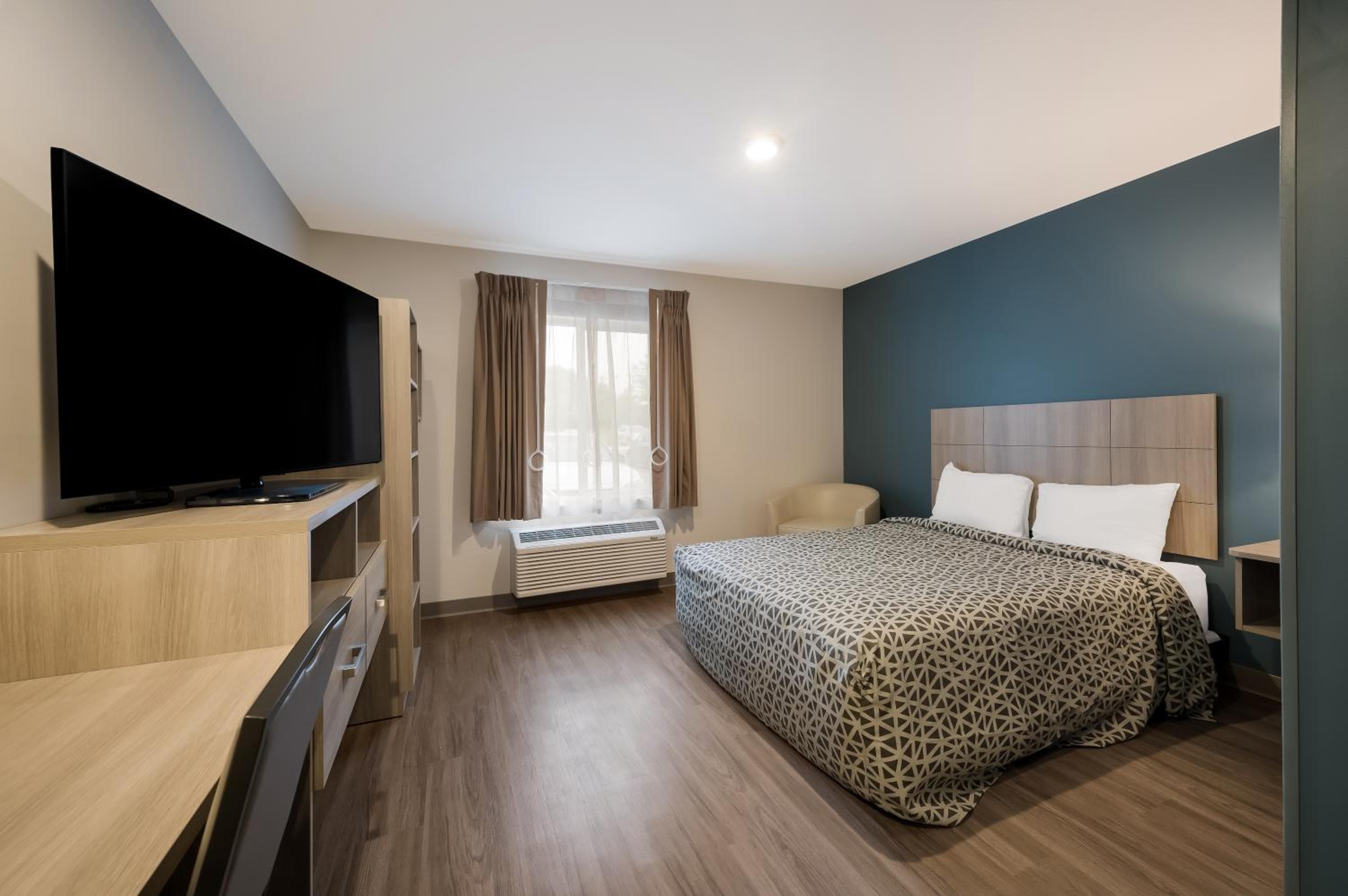 WoodSpring Suites East Lansing - University Area