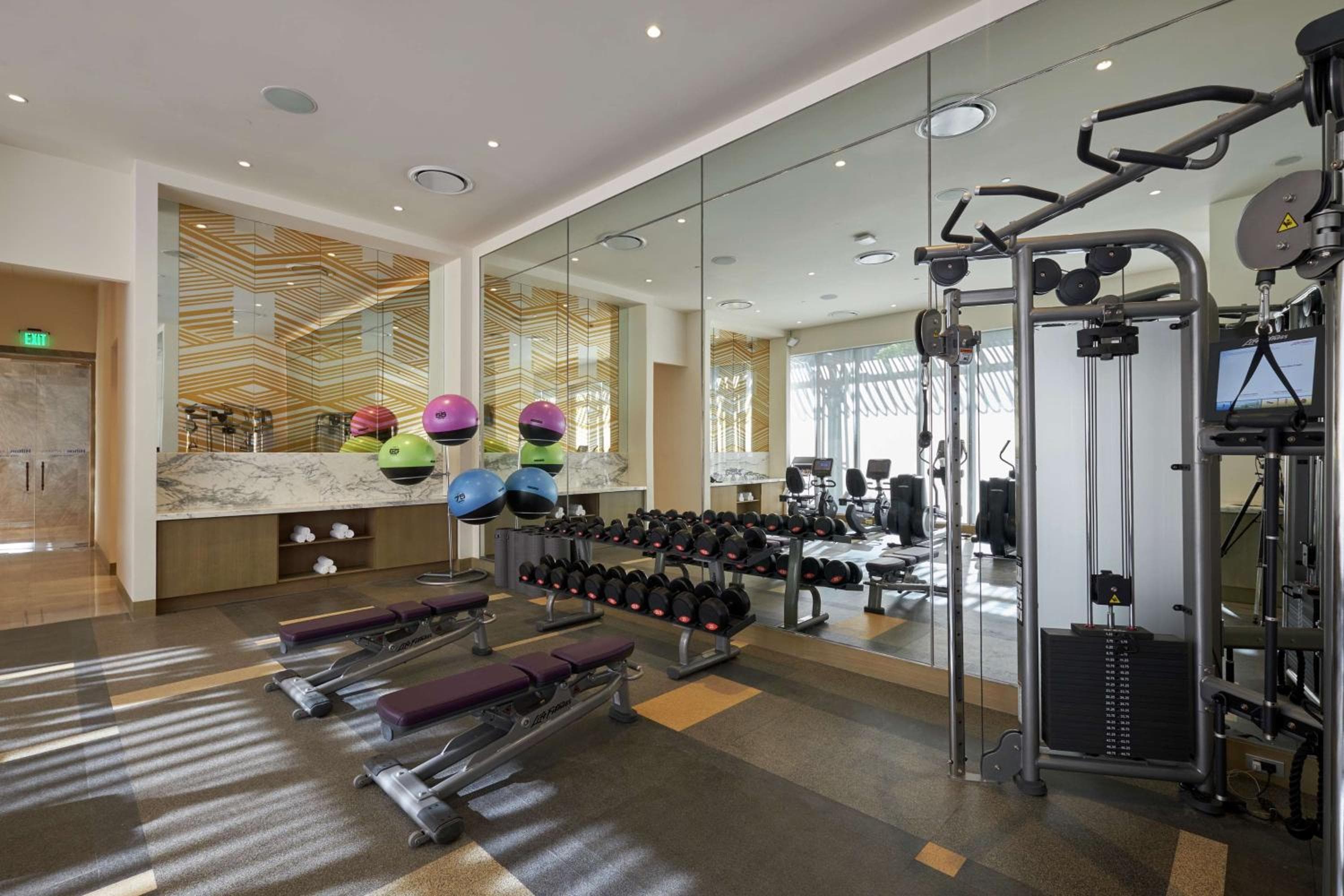 Hilton Manila Newport World Resorts