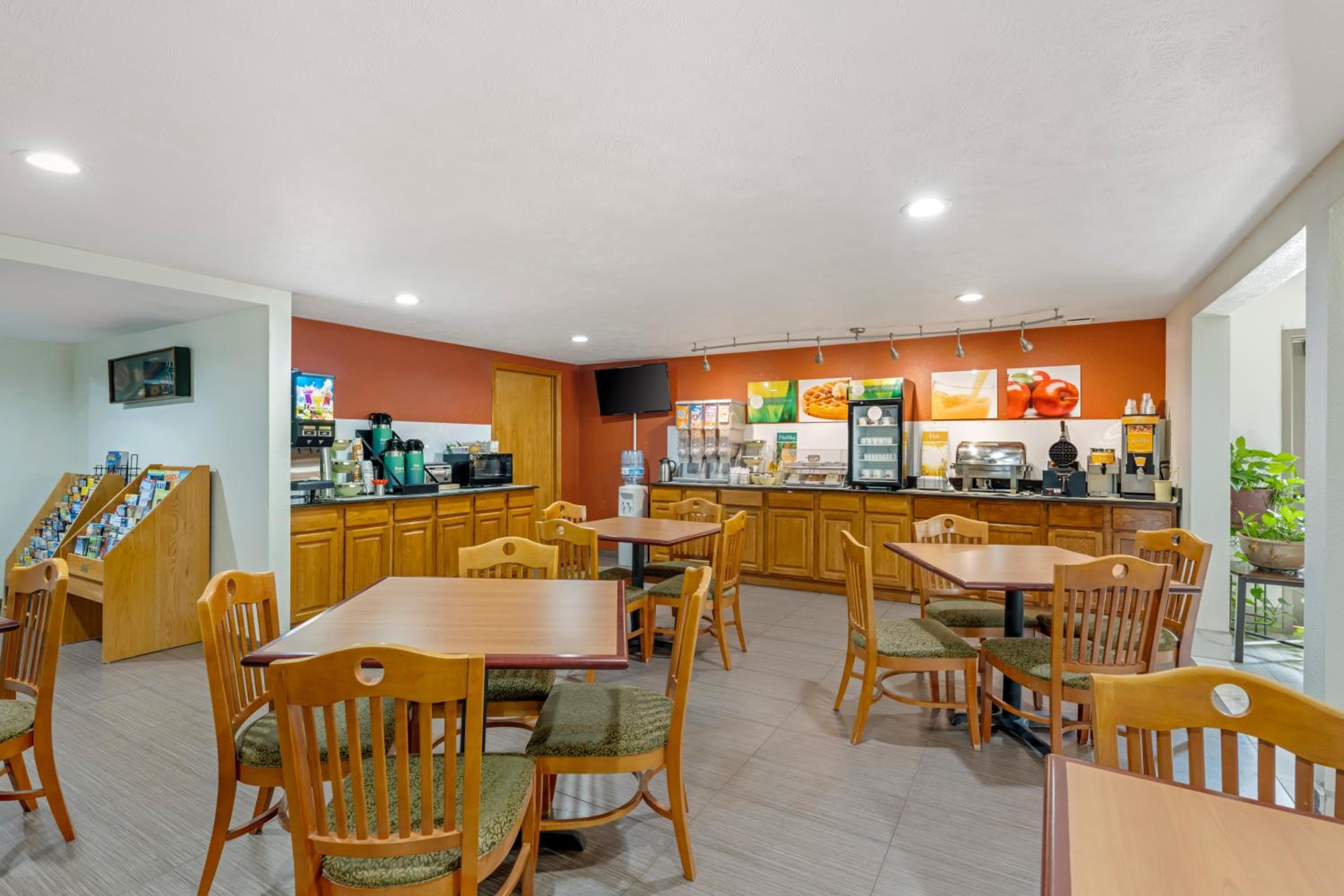 Quality Inn & Suites Lincoln South