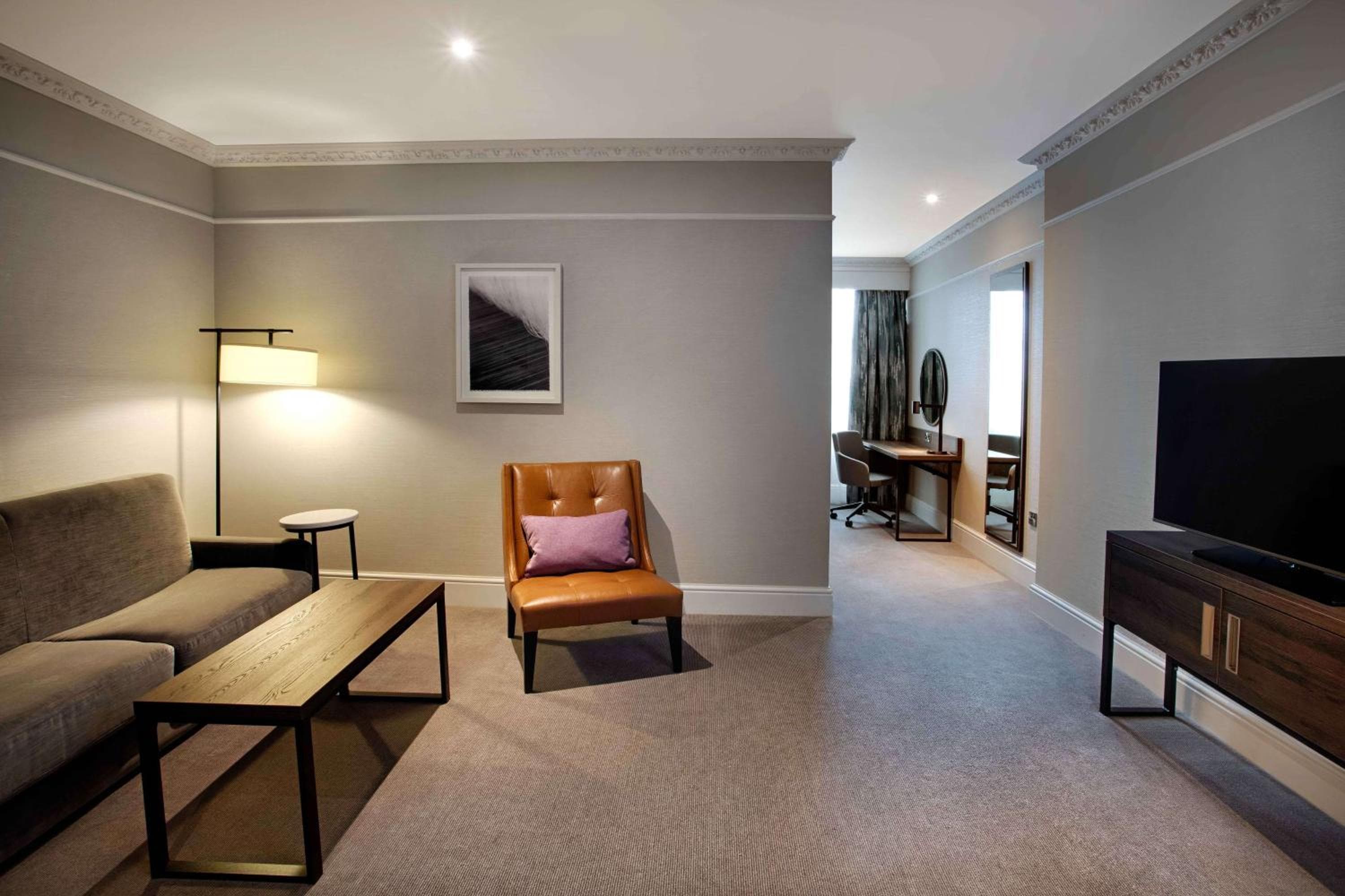 Hilton Edinburgh Carlton