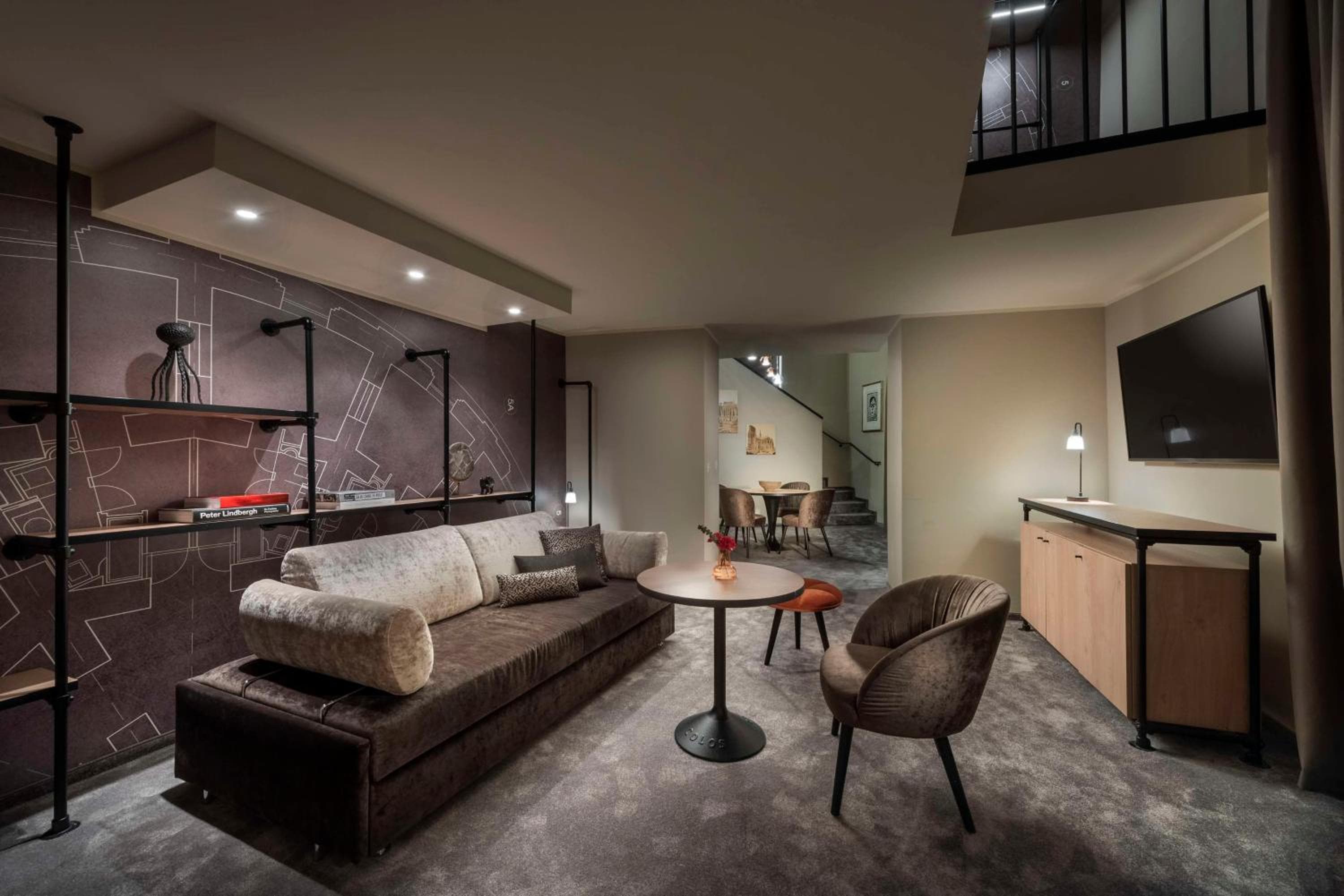 Wasserturm Hotel Cologne, Curio Collection by Hilton