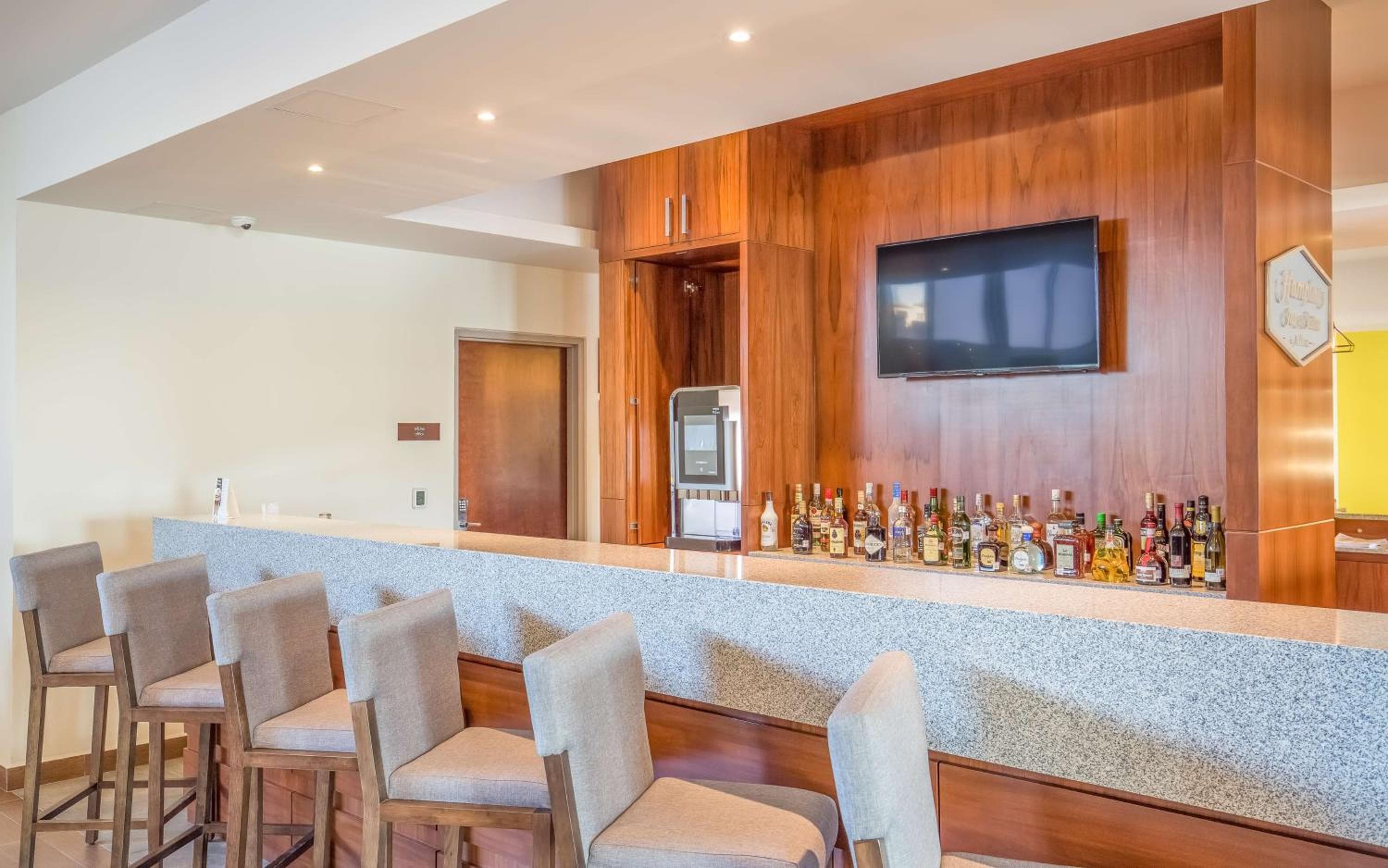 Hampton Inn & Suites by Hilton Los Cabos