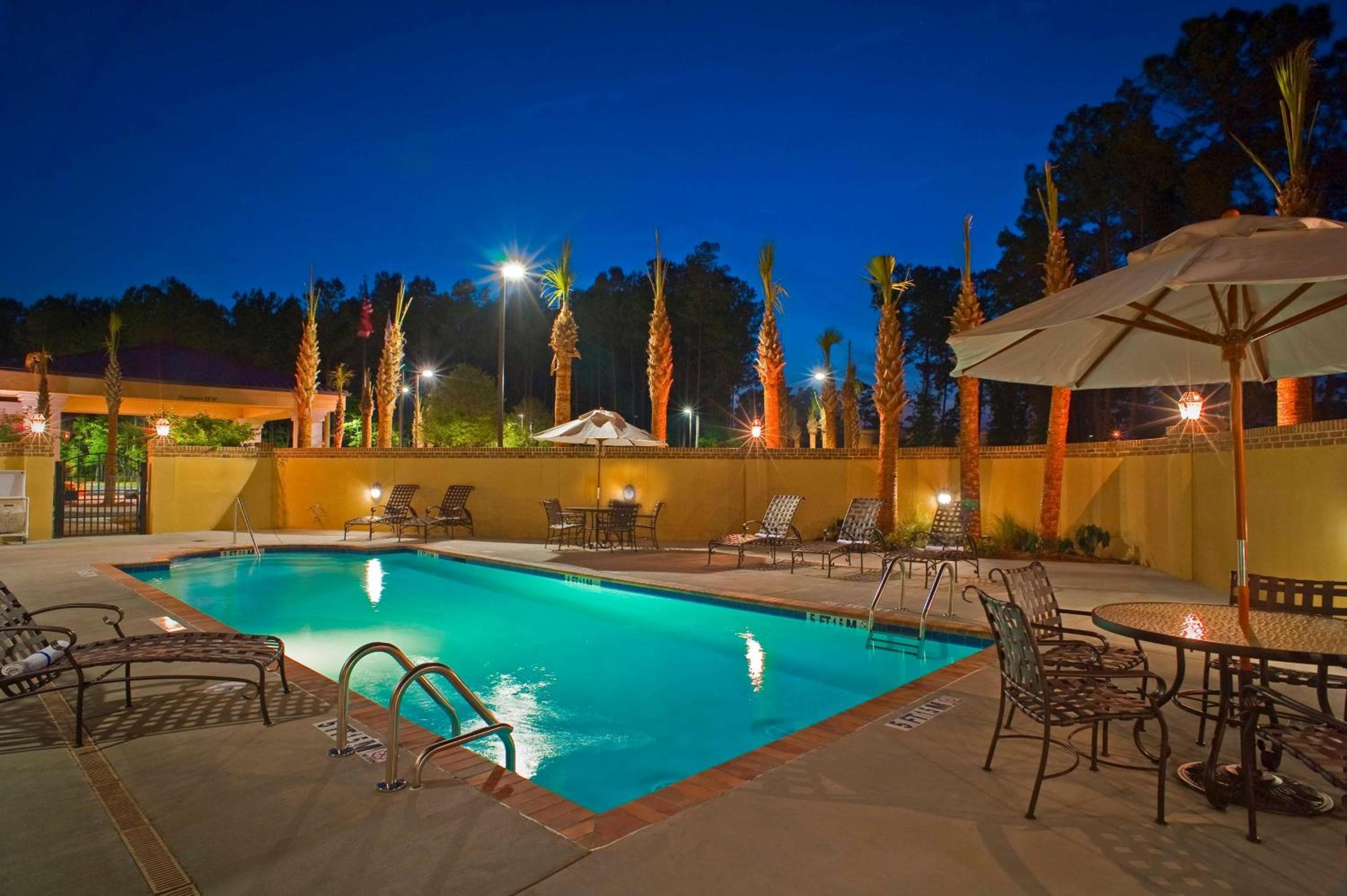Hampton Inn & Suites North Charleston-University Boulevard